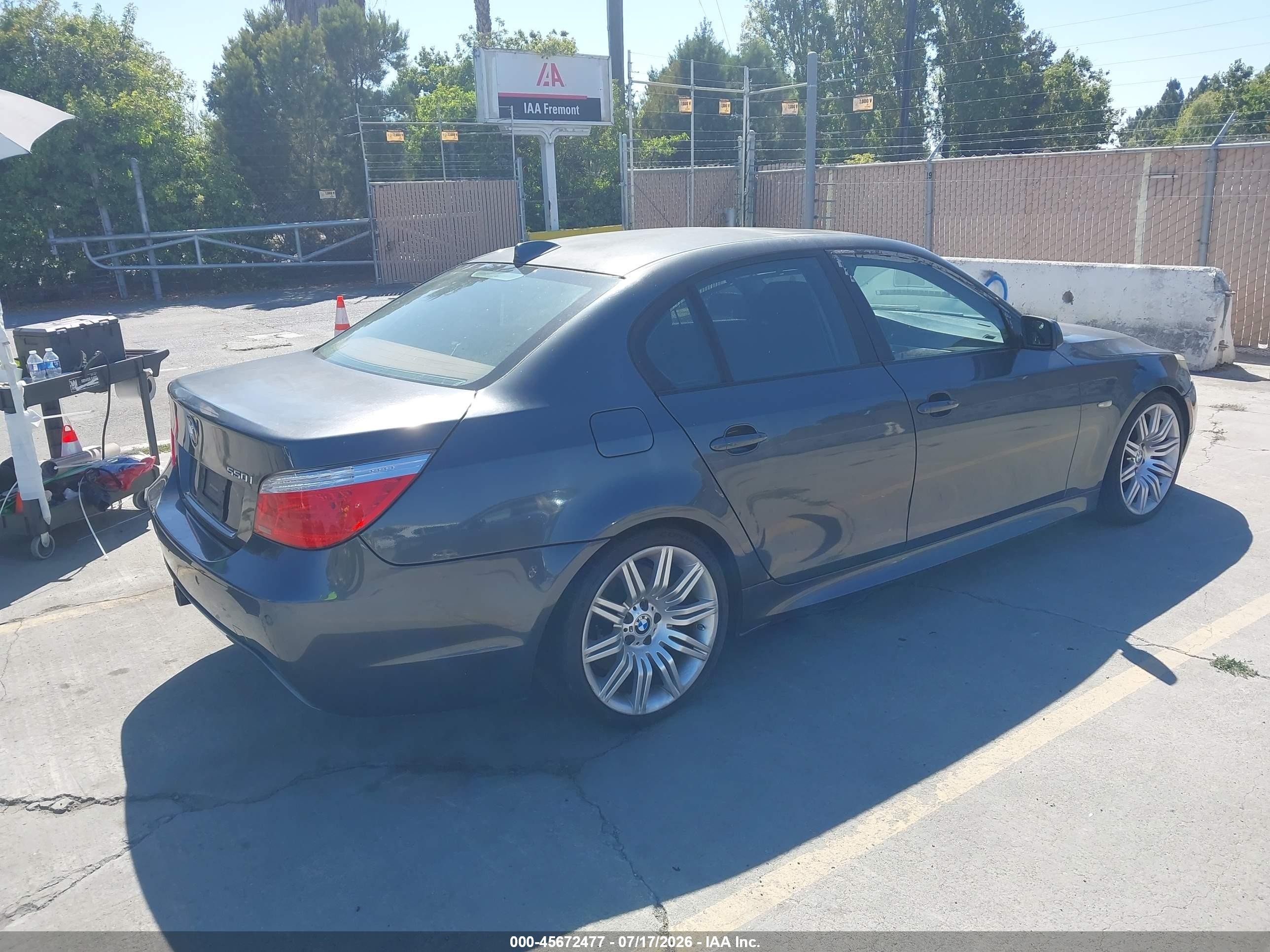 2008 Bmw 550i Серый vin: WBANW53588CT53960