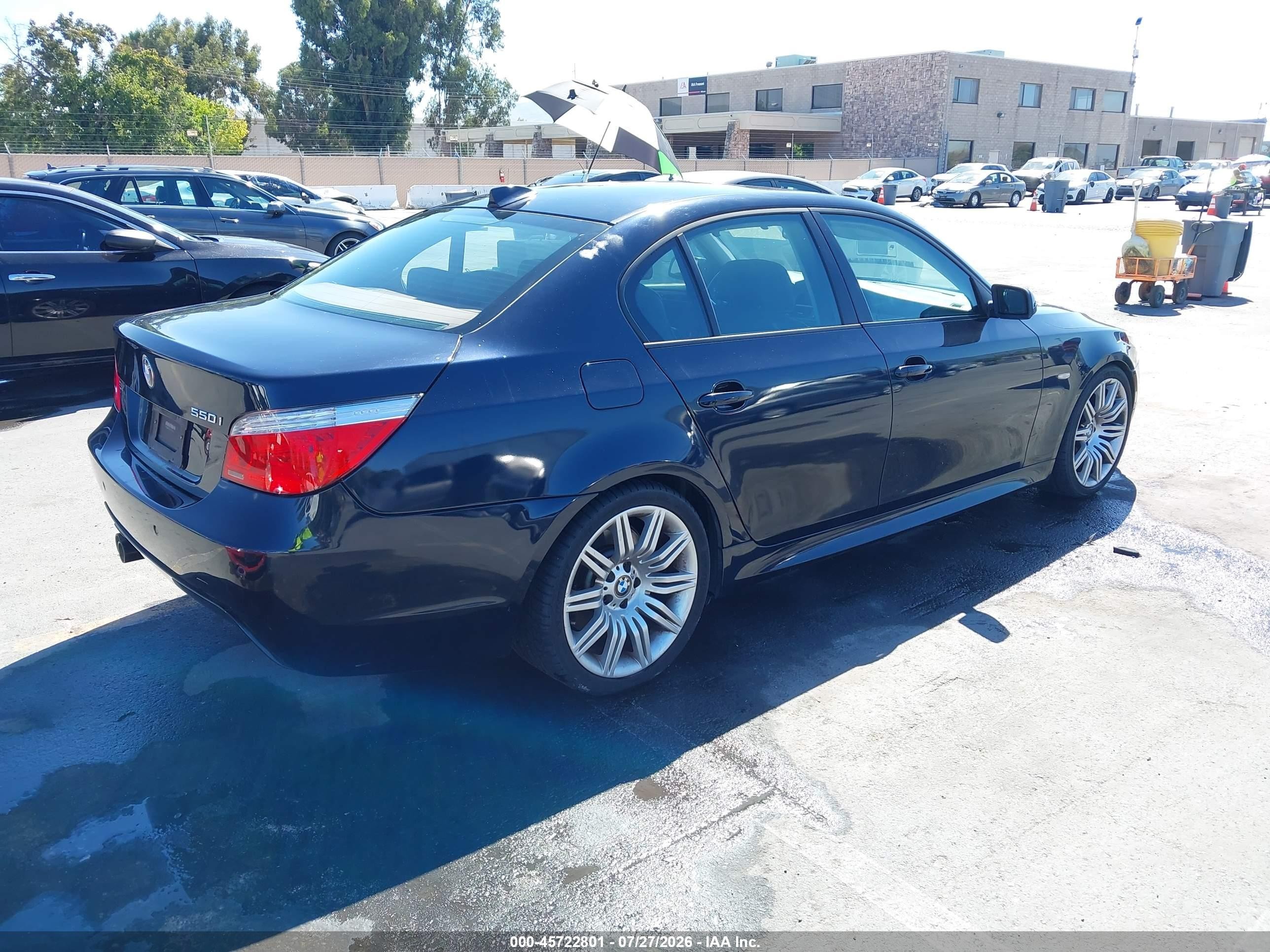 2008 Bmw 550i   Blue vin: WBANW535X8CT54141