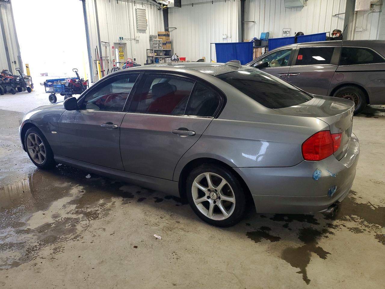 2011 Bmw 323 I Silver vin: WBAPG7C53BA795470