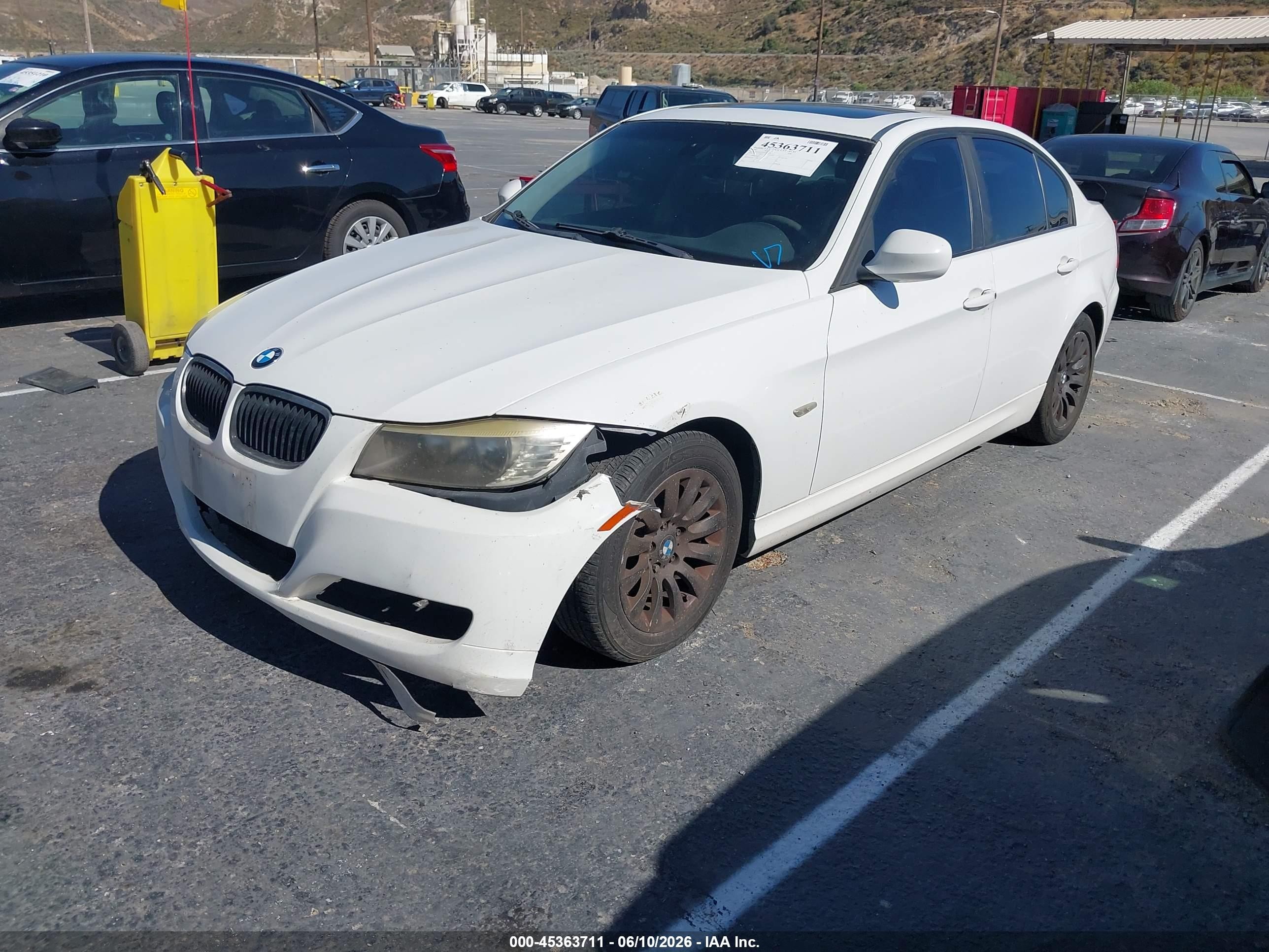 2009 Bmw 328i   White vin: WBAPH53549A434728