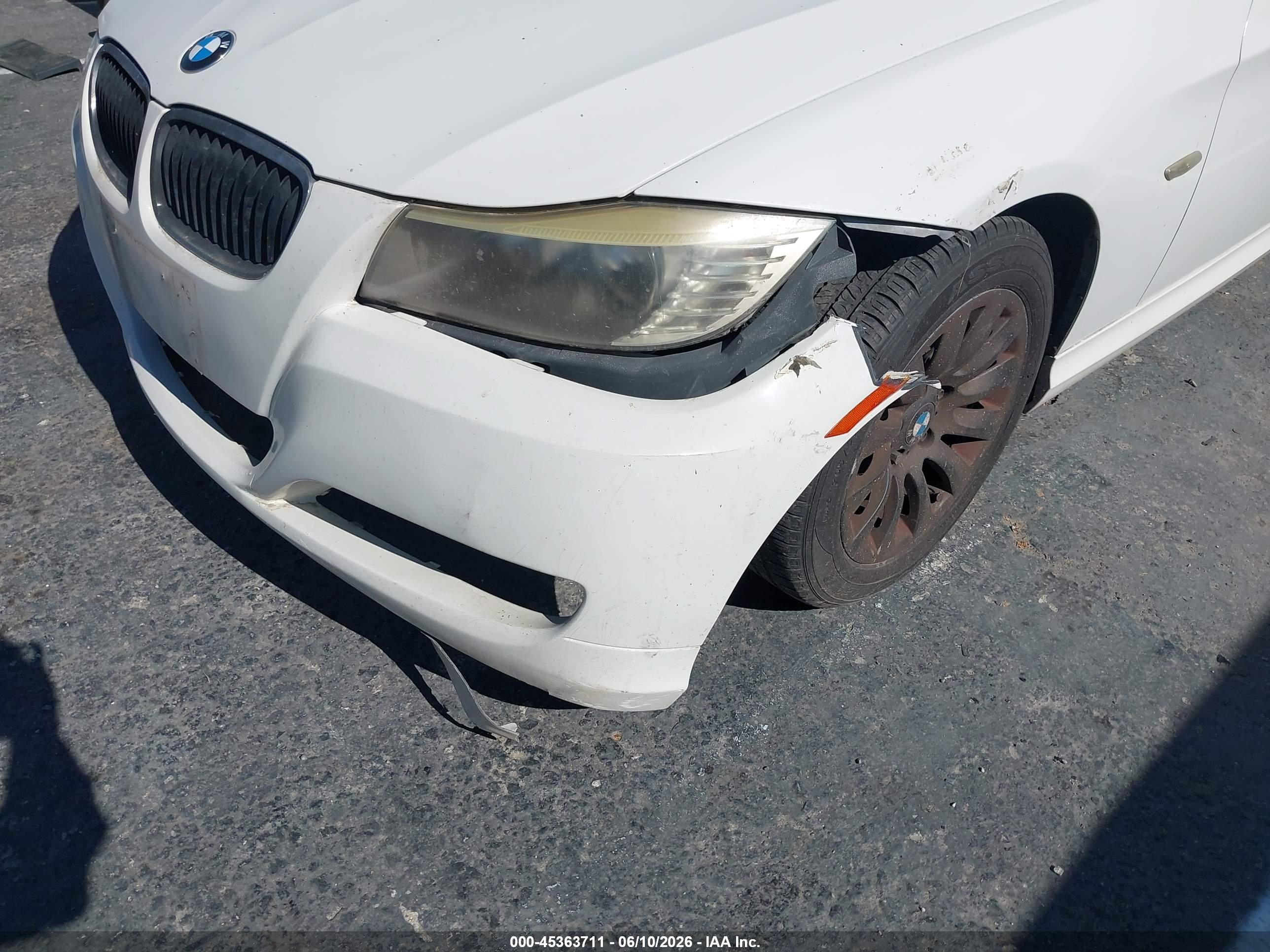 2009 Bmw 328i   White vin: WBAPH53549A434728