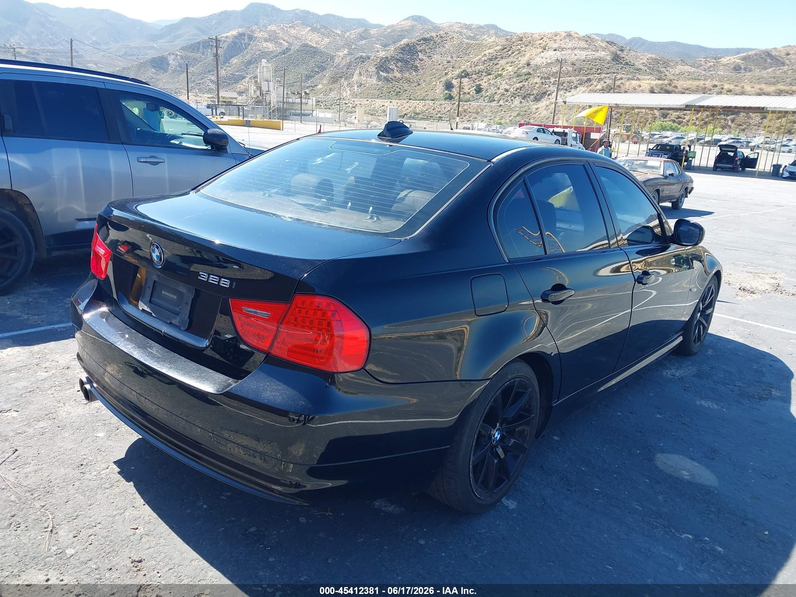 2009 Bmw 328i   Black vin: WBAPH57539NL80518