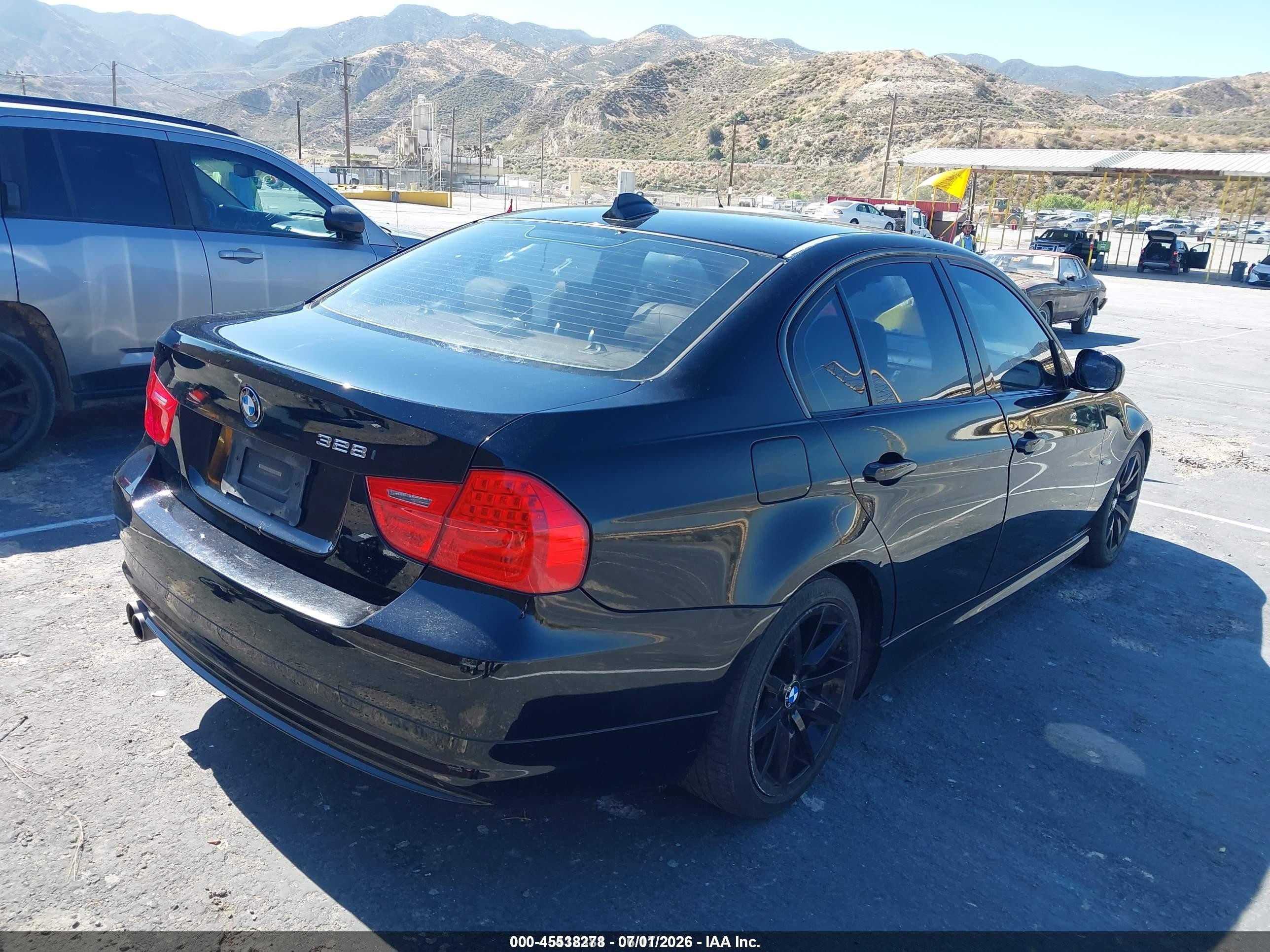 2009 Bmw 328i   Black vin: WBAPH57539NL80518