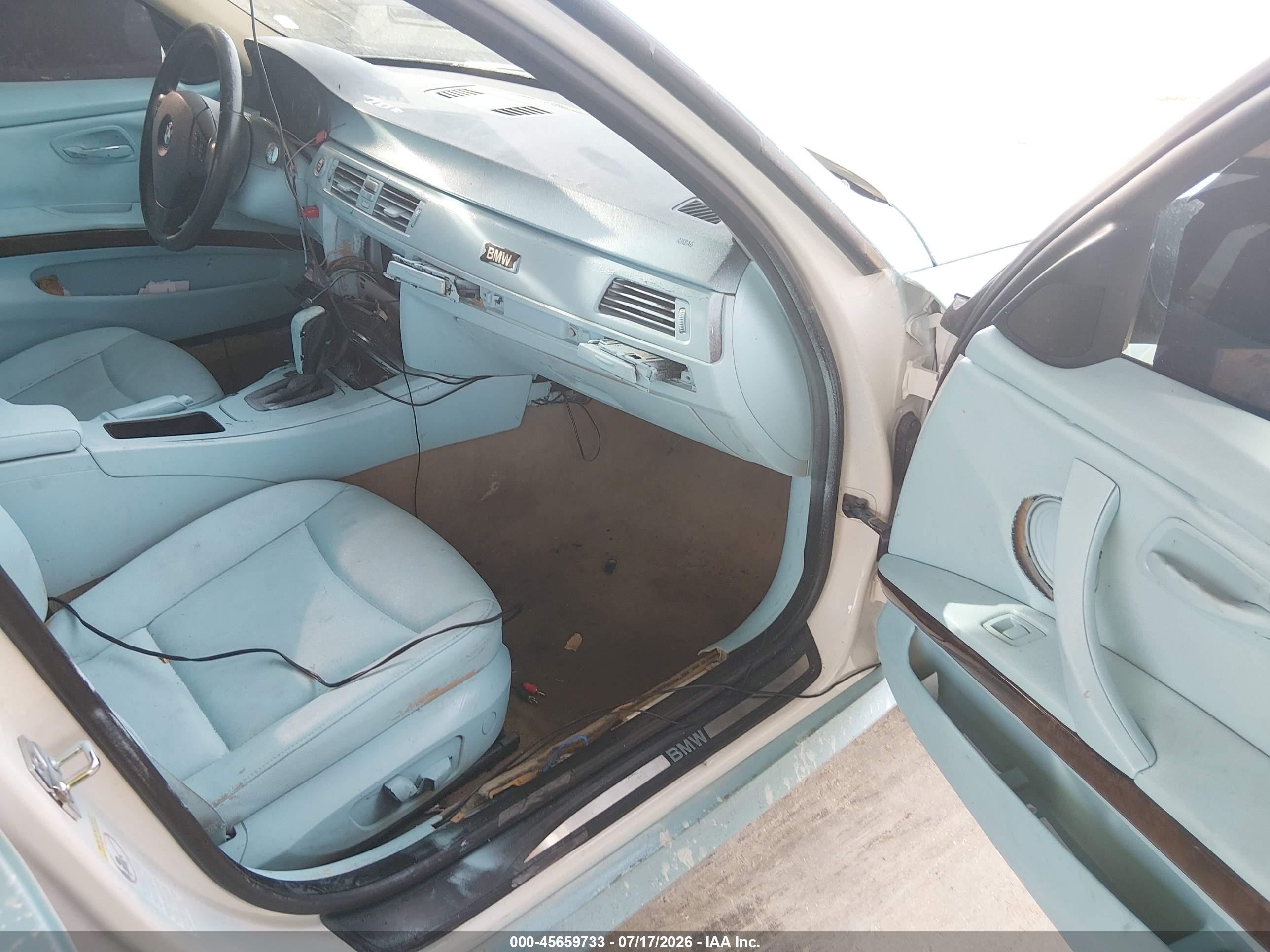 2009 Bmw 328i   Light Blue vin: WBAPH57559NL76549