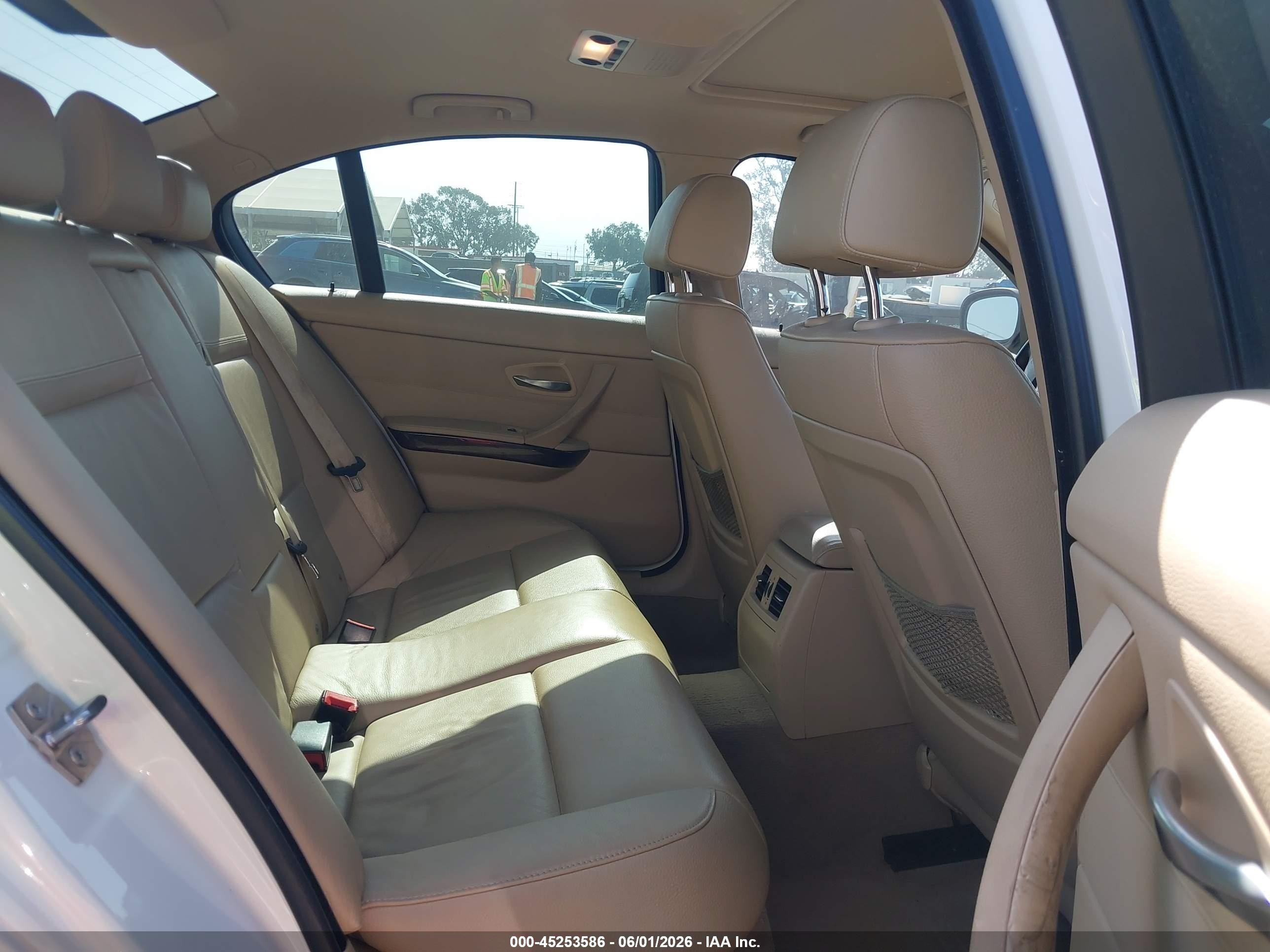 2009 Bmw 328i   White vin: WBAPH57579NM34080