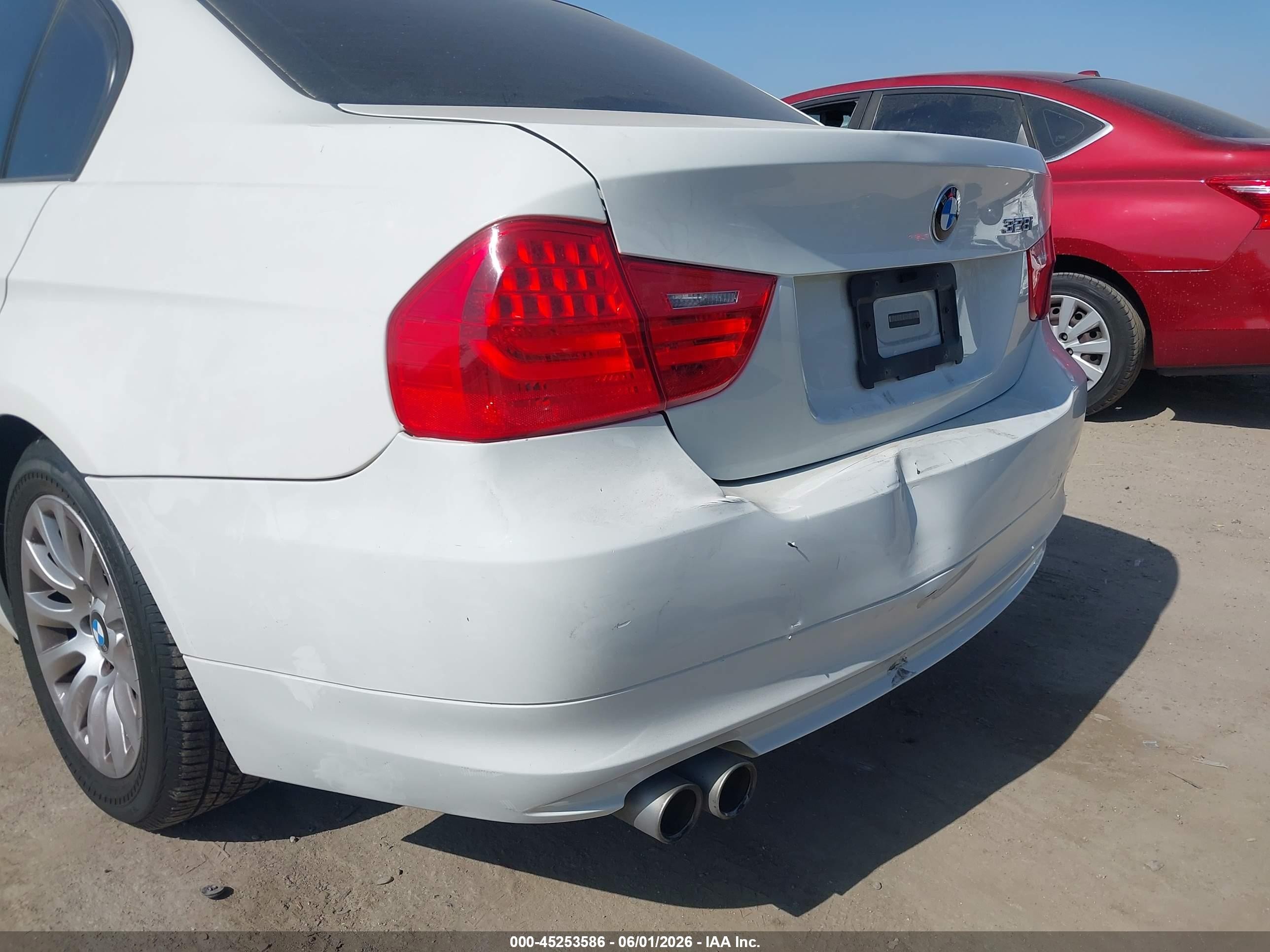 2009 Bmw 328i   White vin: WBAPH57579NM34080