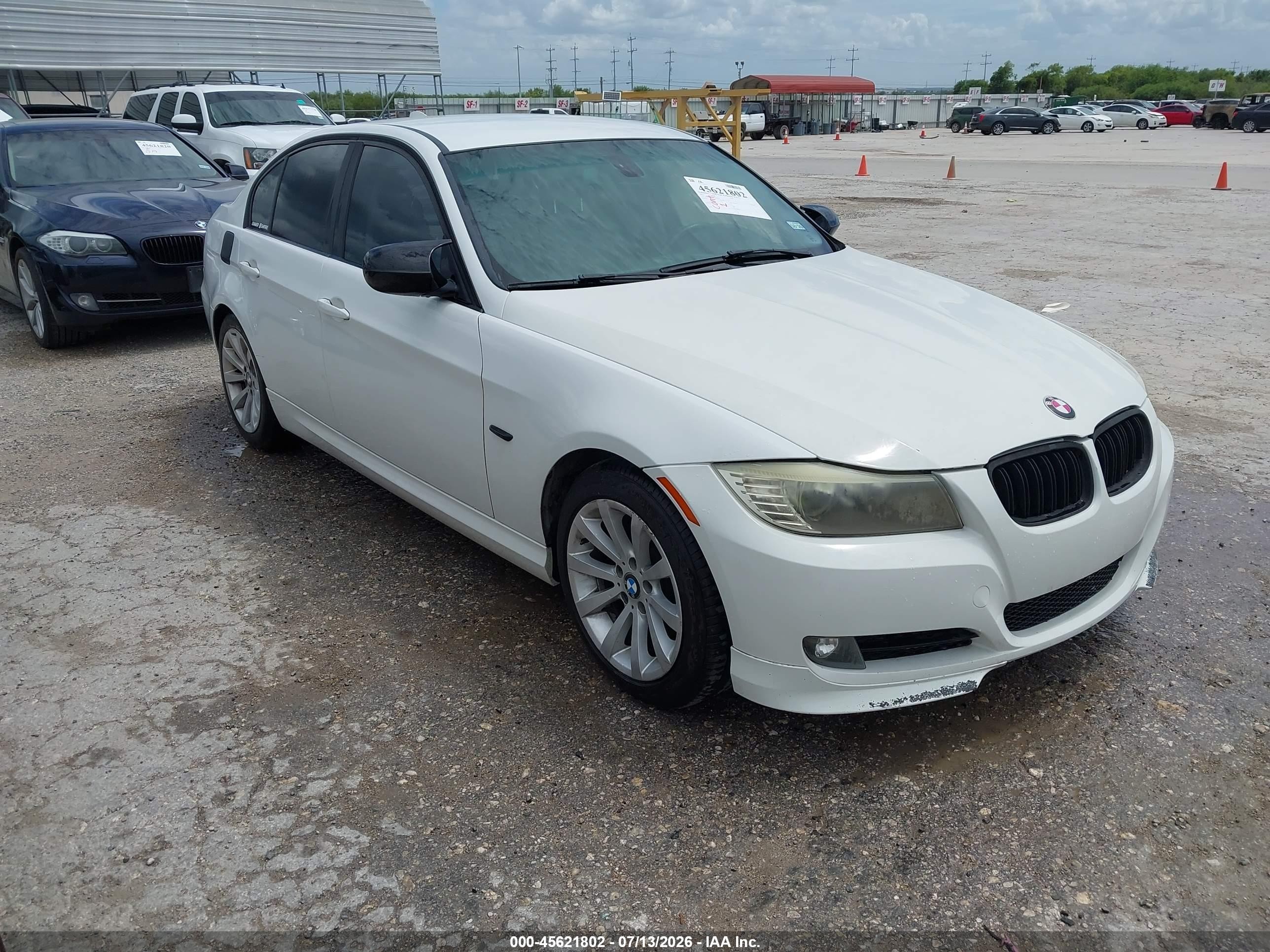 2011 Bmw 328i   White vin: WBAPH5C50BA440676