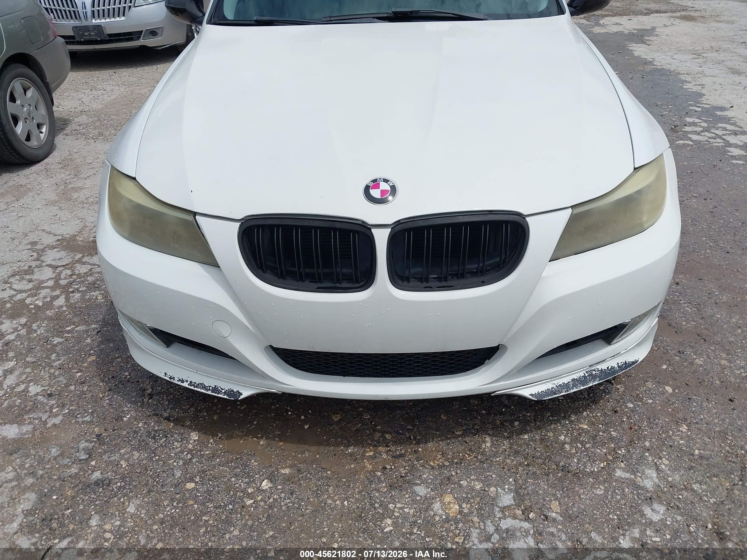 2011 Bmw 328i   White vin: WBAPH5C50BA440676