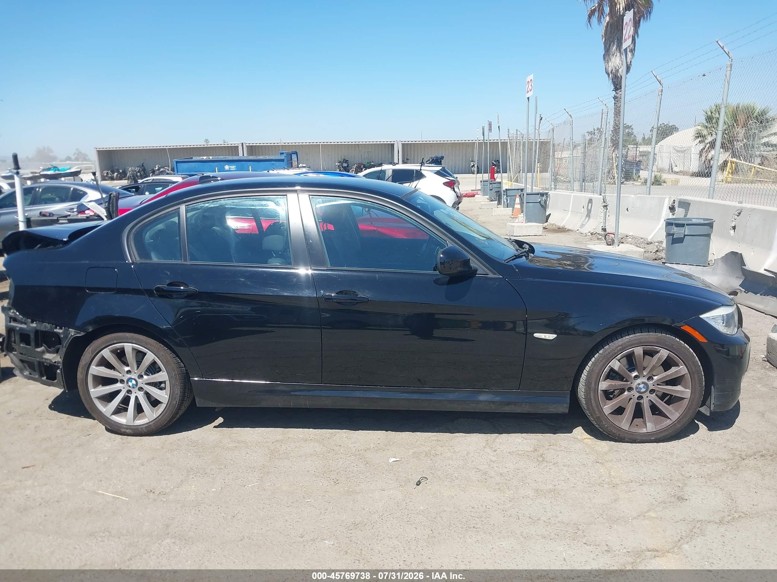 2011 Bmw 328i   Black vin: WBAPH5C50BA443707