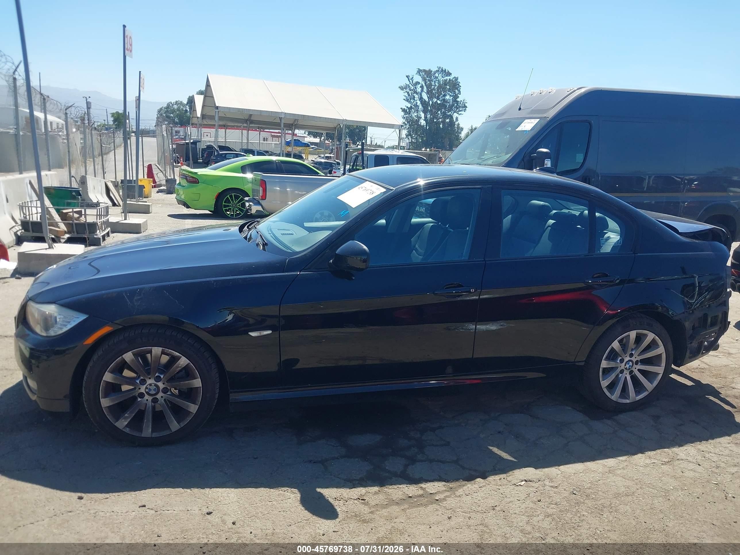 2011 Bmw 328i   Black vin: WBAPH5C50BA443707