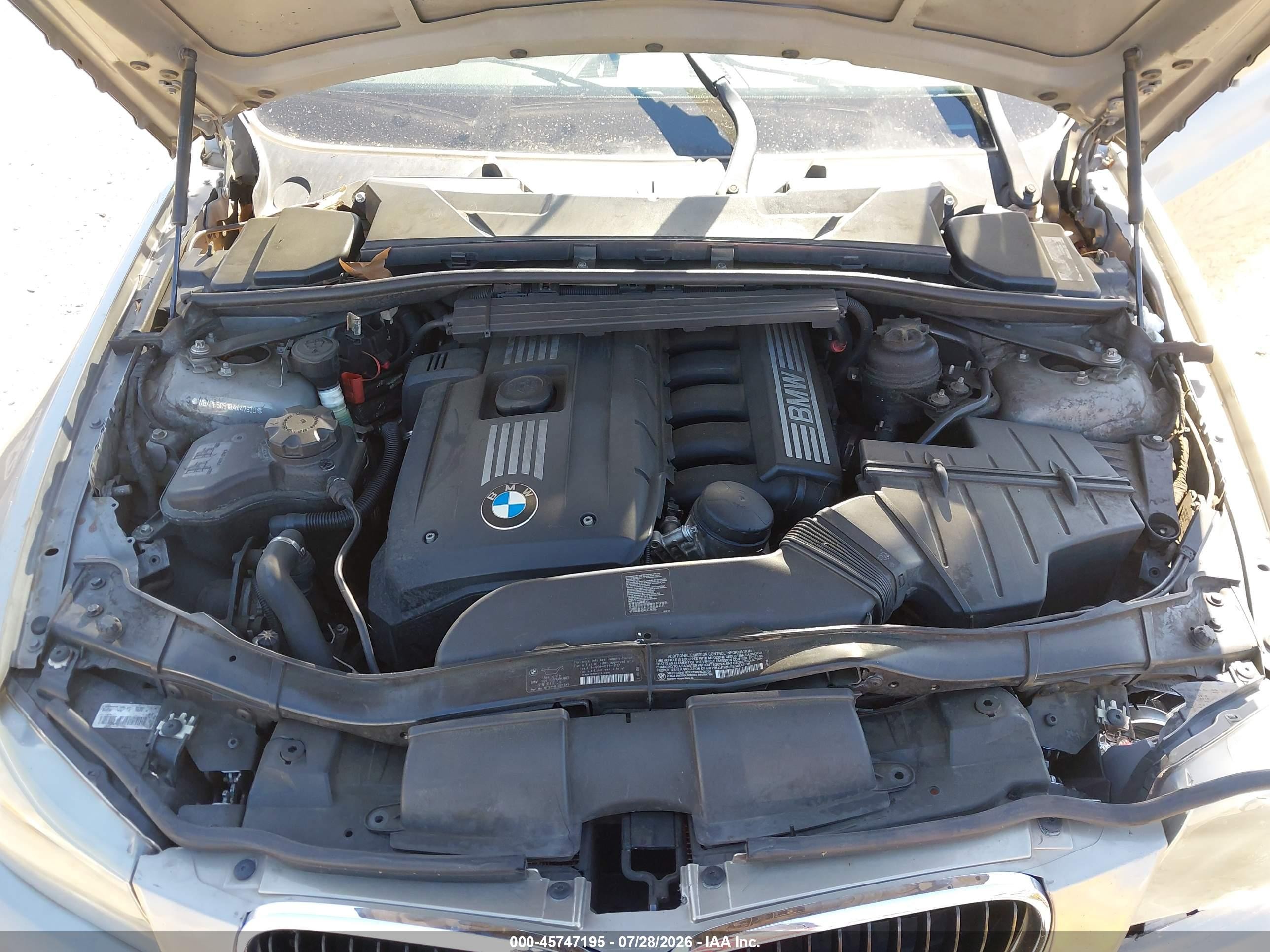 2011 Bmw 328i   Золотой vin: WBAPH5C51BA447930