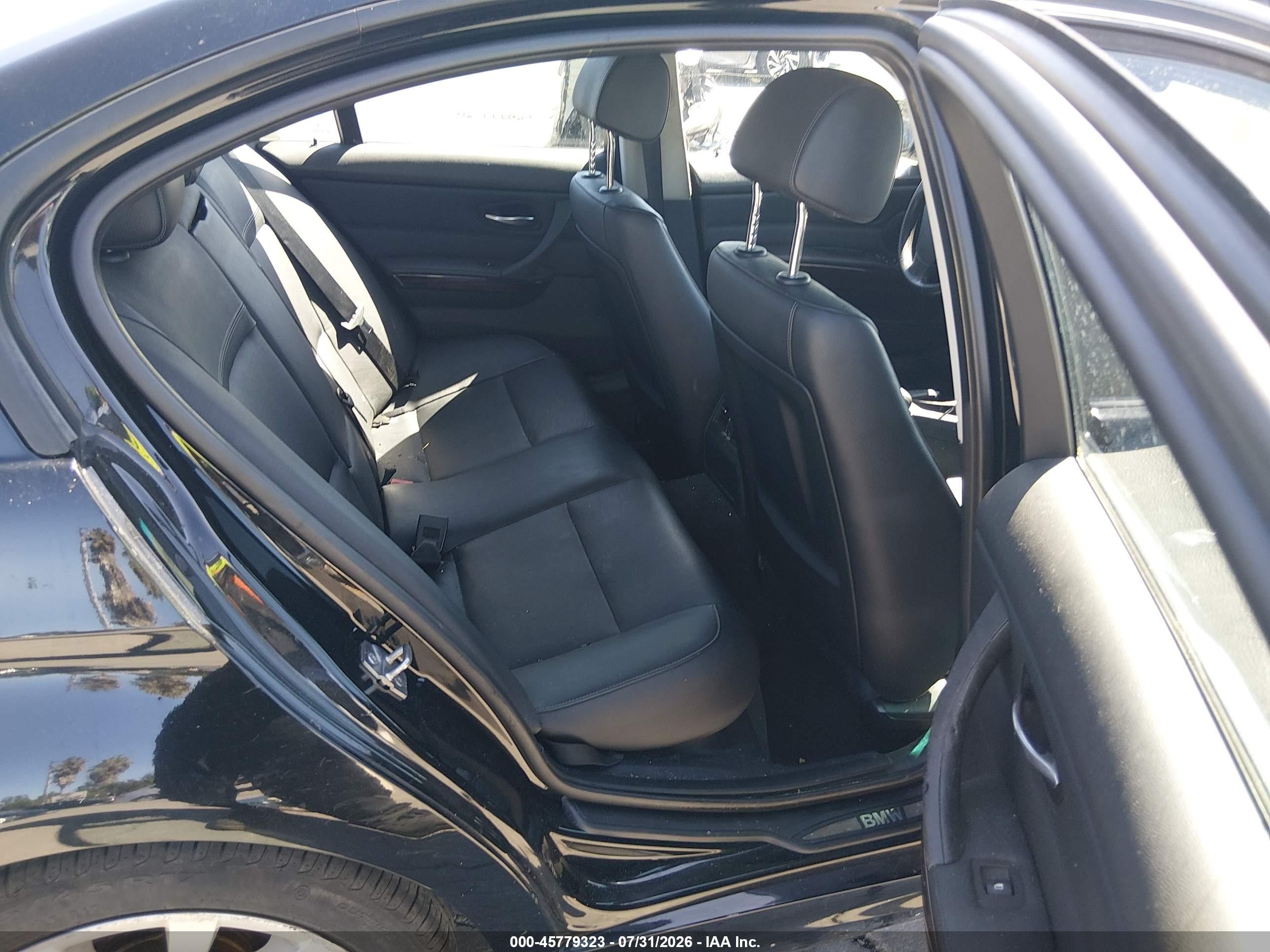 2011 Bmw 328i   Черный vin: WBAPH5C53BA444544