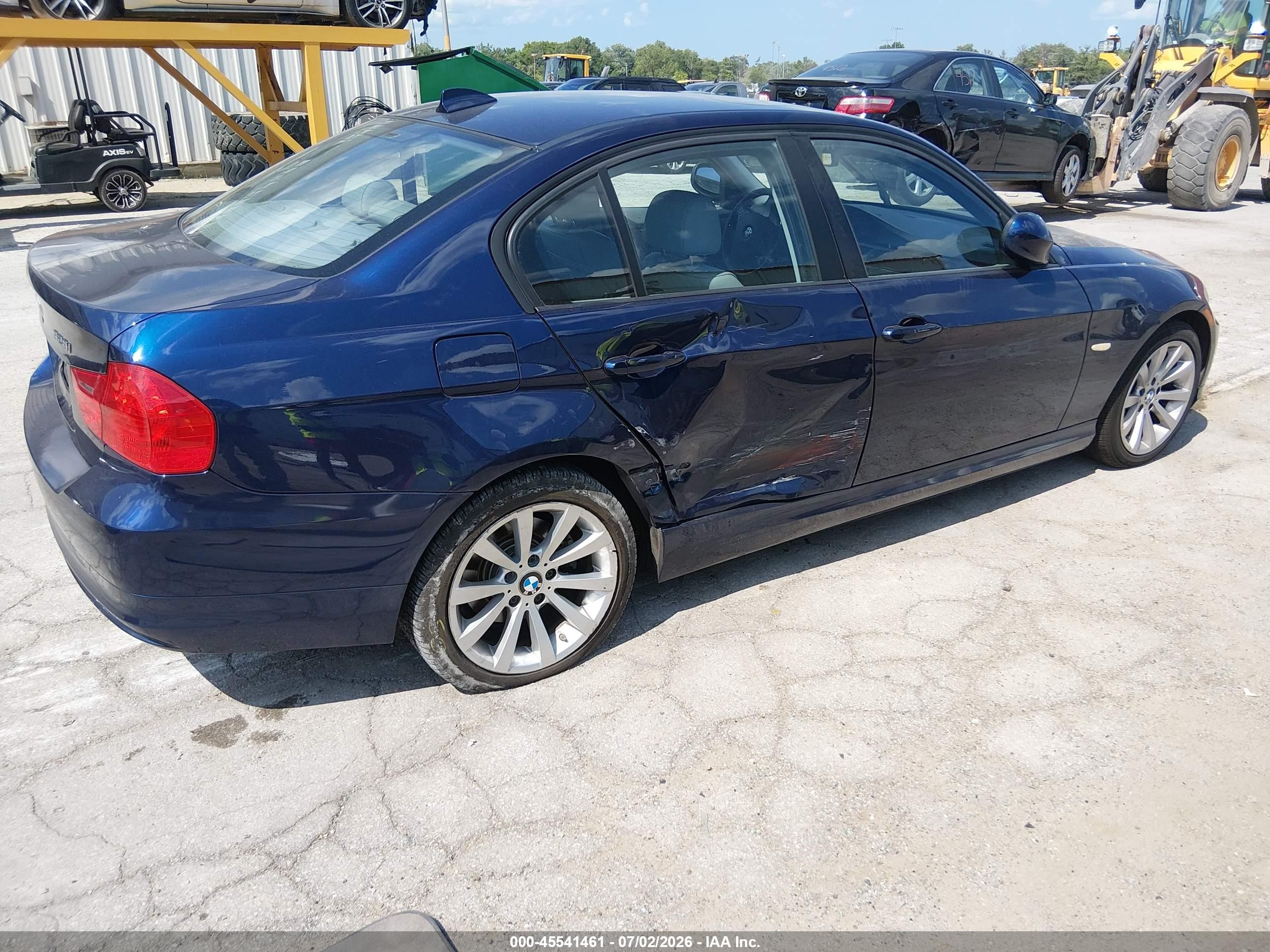 2011 Bmw 328i   Blue vin: WBAPH5C53BA446486