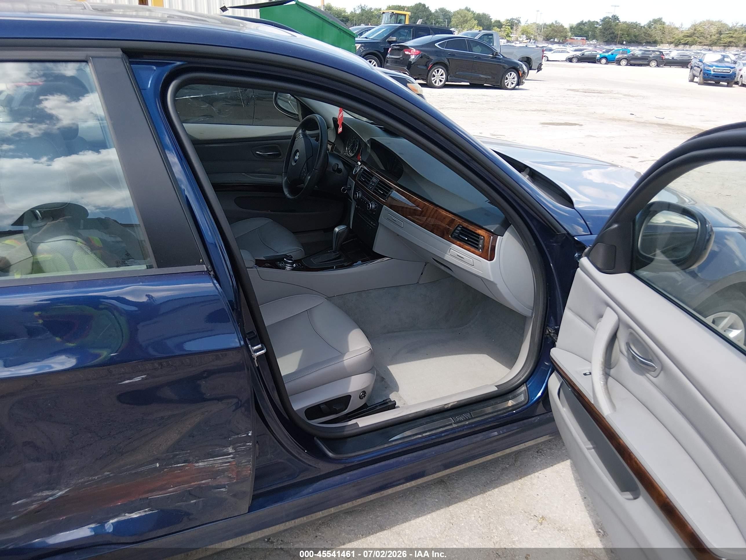 2011 Bmw 328i   Blue vin: WBAPH5C53BA446486