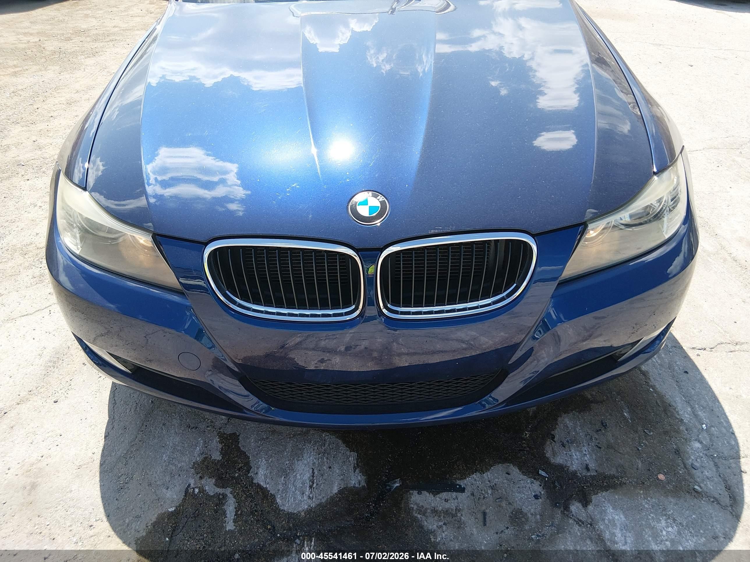 2011 Bmw 328i   Blue vin: WBAPH5C53BA446486