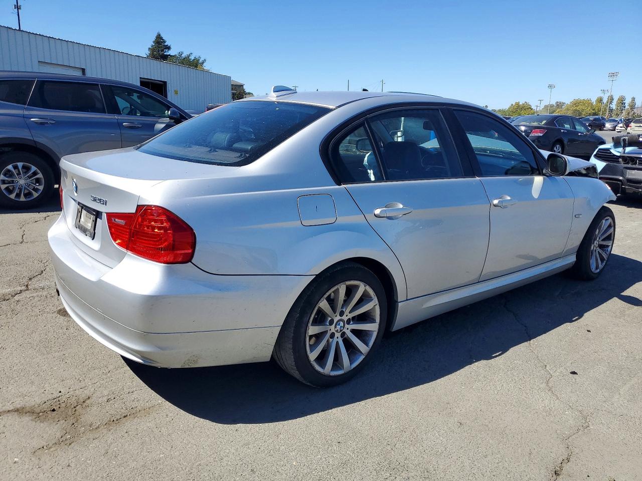 2011 Bmw 328 I Sulev Silver vin: WBAPH5C57BF093365