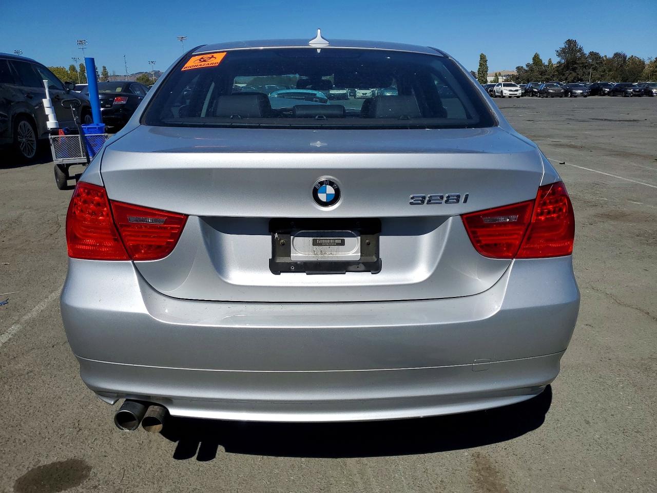 2011 Bmw 328 I Sulev Silver vin: WBAPH5C57BF093365