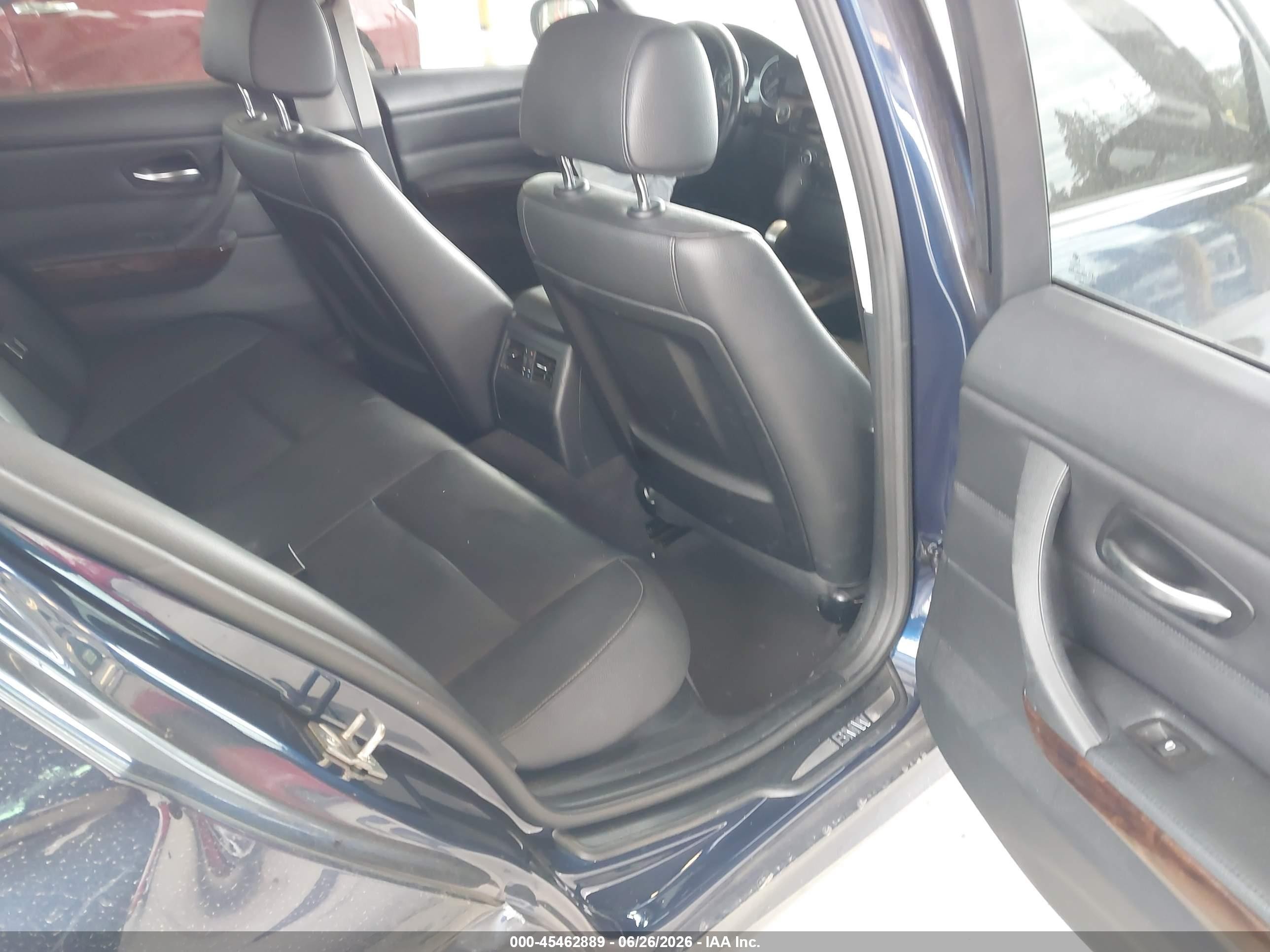 2011 Bmw 328i   Blue vin: WBAPH5C58BA446483