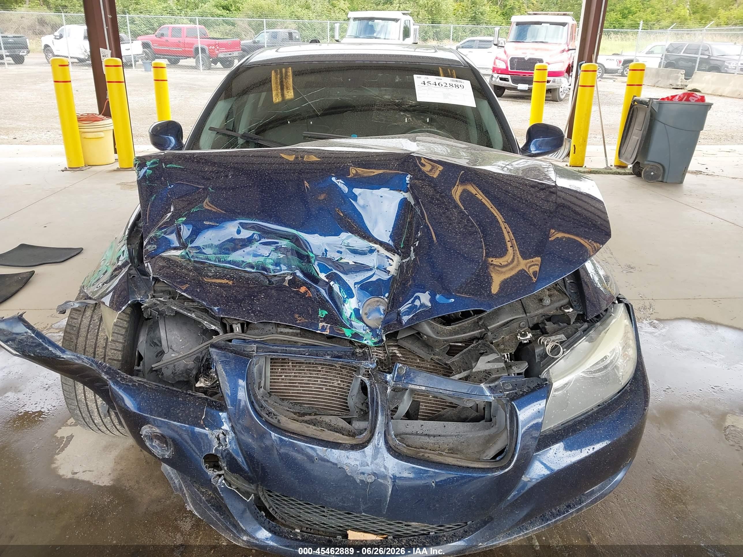 2011 Bmw 328i   Blue vin: WBAPH5C58BA446483