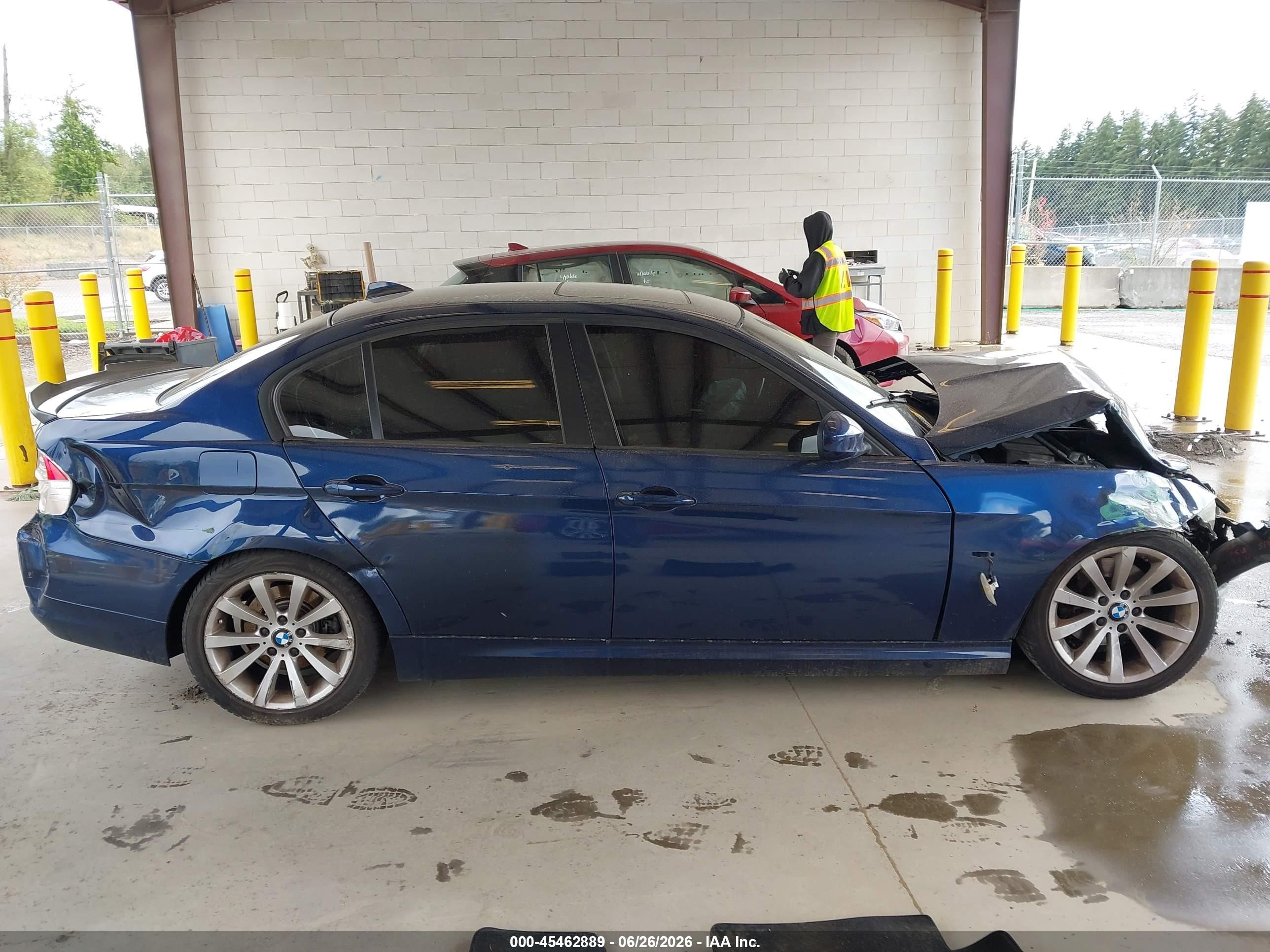 2011 Bmw 328i   Blue vin: WBAPH5C58BA446483