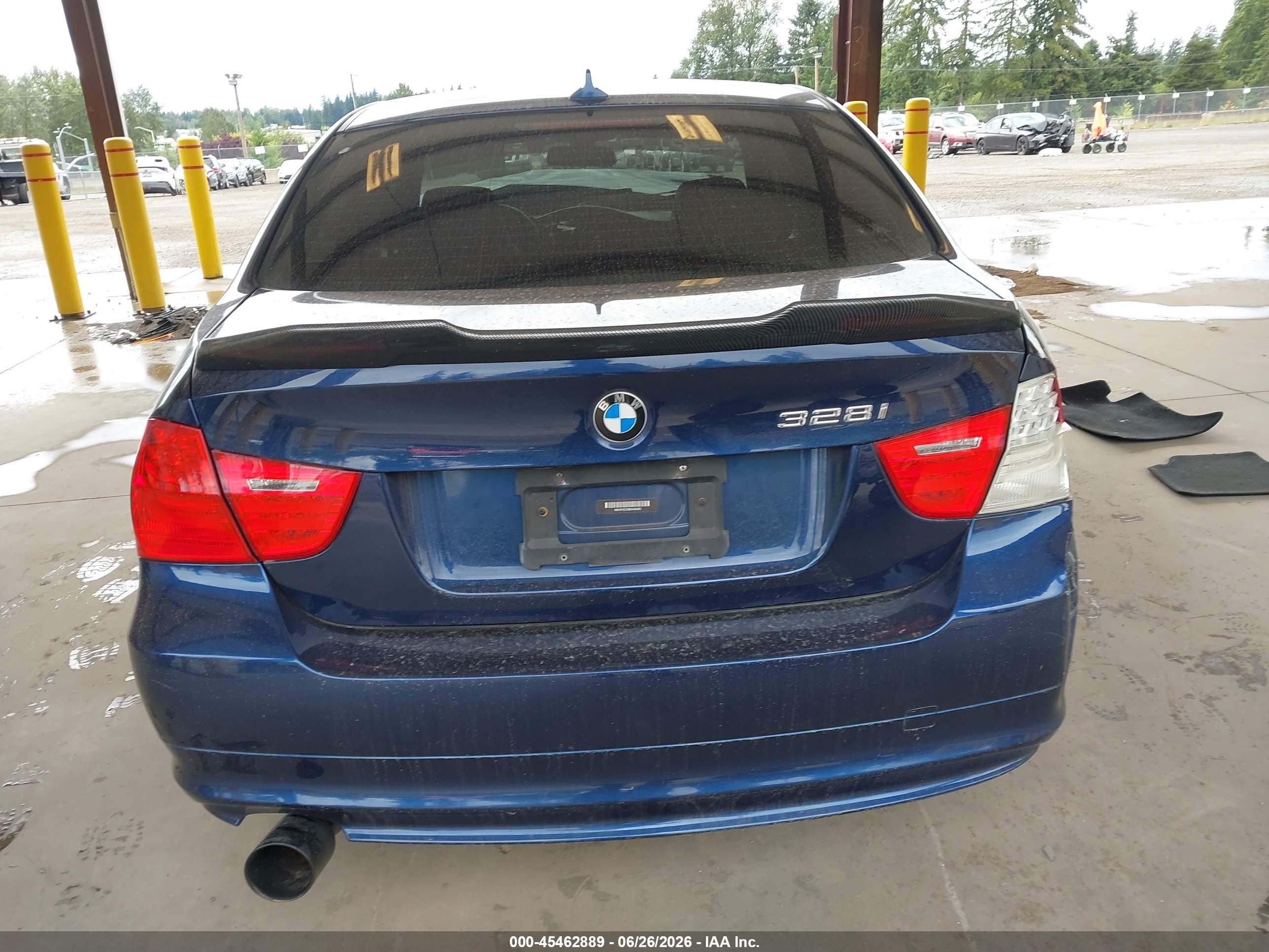 2011 Bmw 328i   Blue vin: WBAPH5C58BA446483
