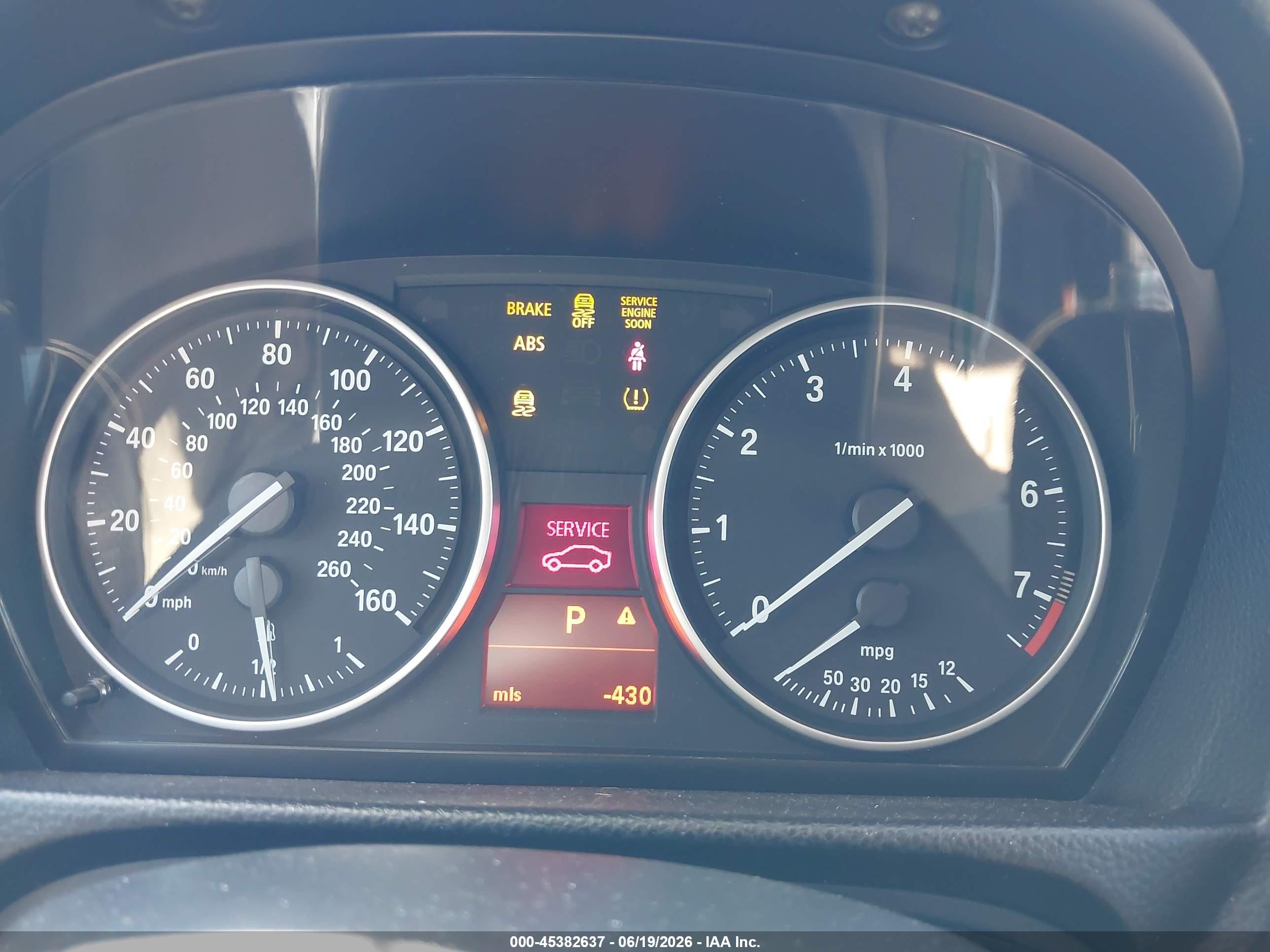 2011 Bmw 328i   Белый vin: WBAPH5C58BF093116