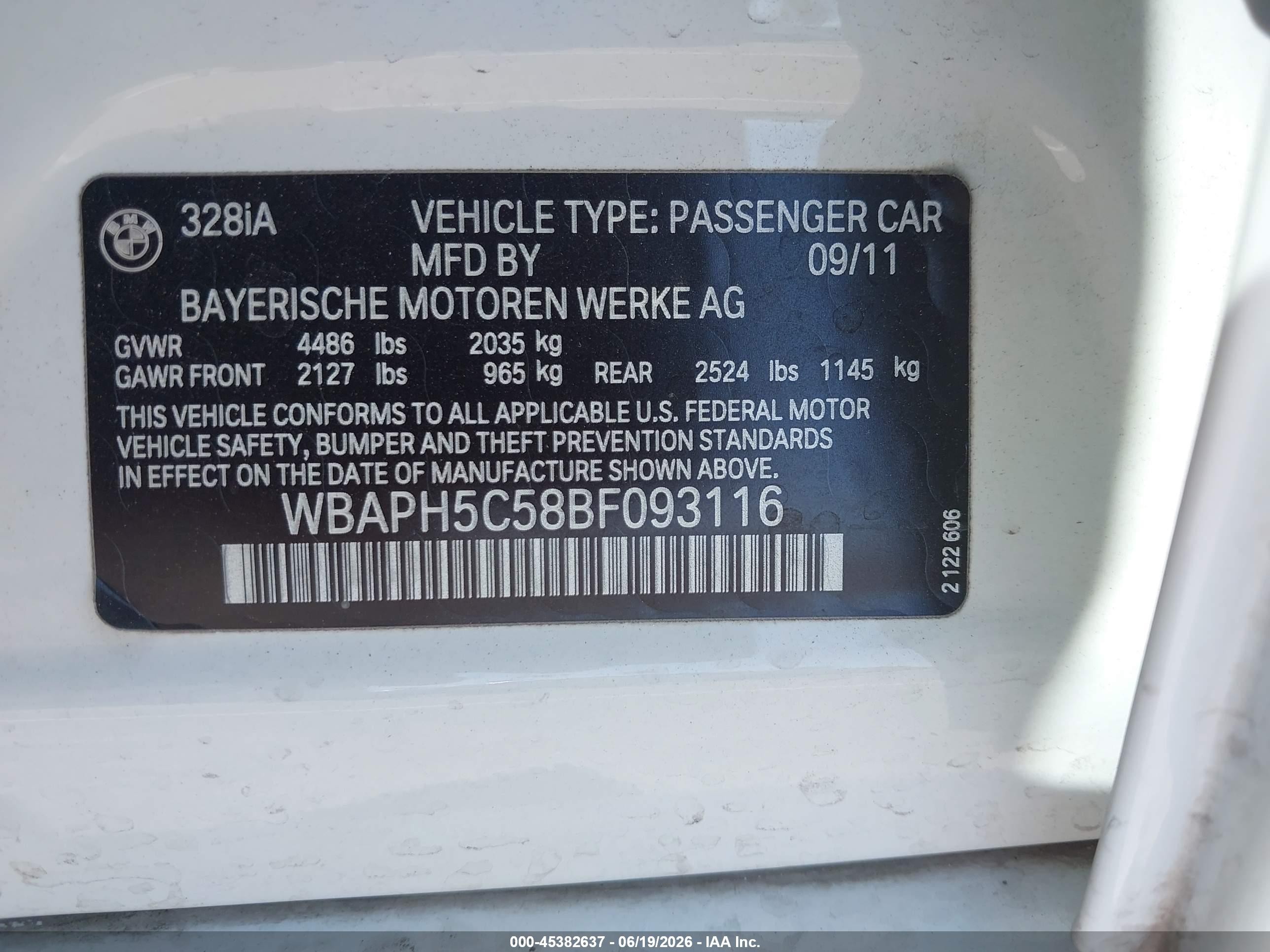2011 Bmw 328i   Белый vin: WBAPH5C58BF093116