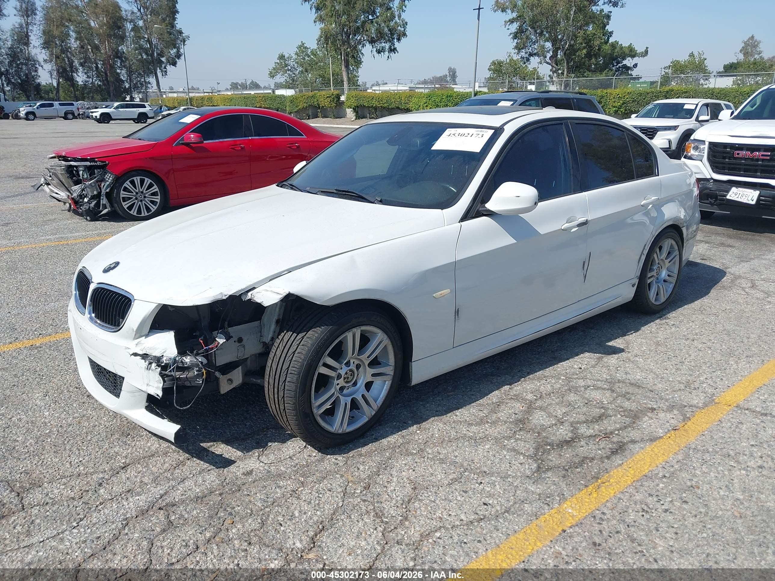2011 Bmw 328i   White vin: WBAPH5C58BF093276