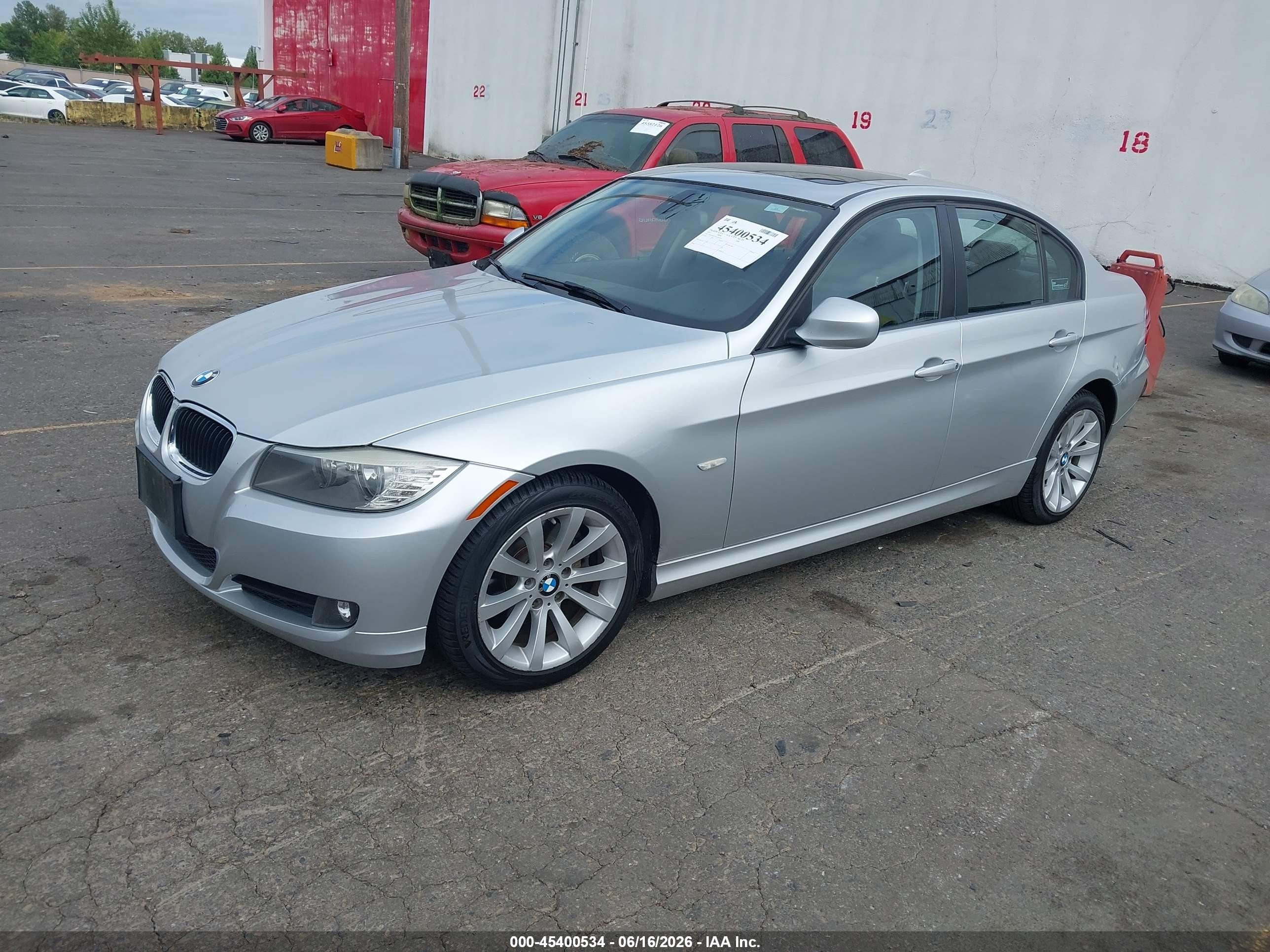 2011 Bmw 328i   Silver vin: WBAPH5C5XBA441043