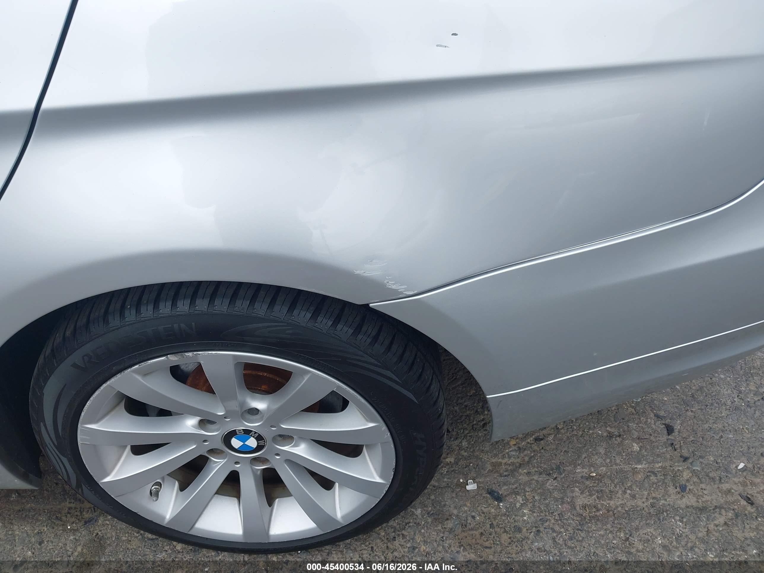 2011 Bmw 328i   Silver vin: WBAPH5C5XBA441043
