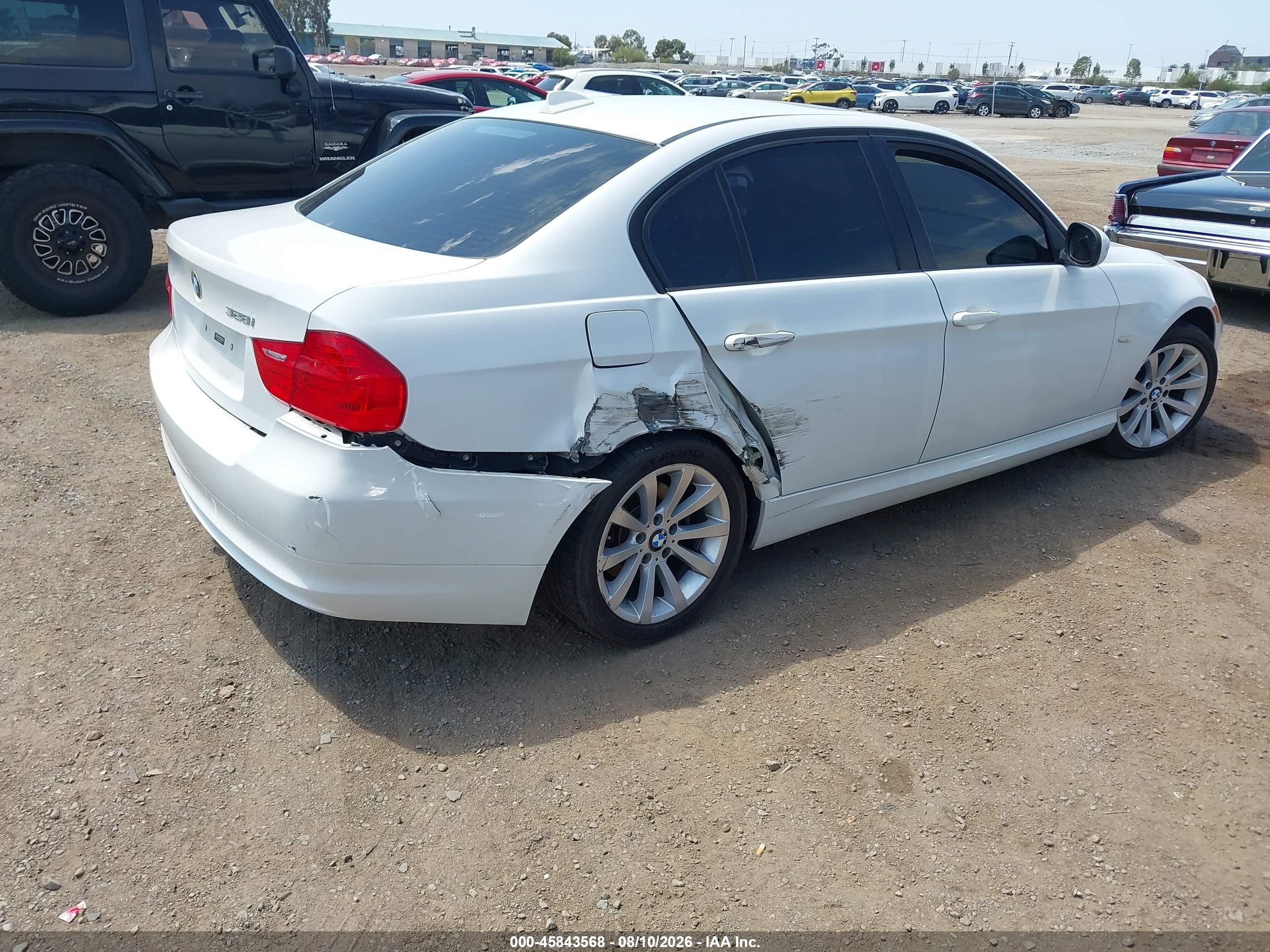 2011 Bmw 328i   White vin: WBAPH5C5XBA446260