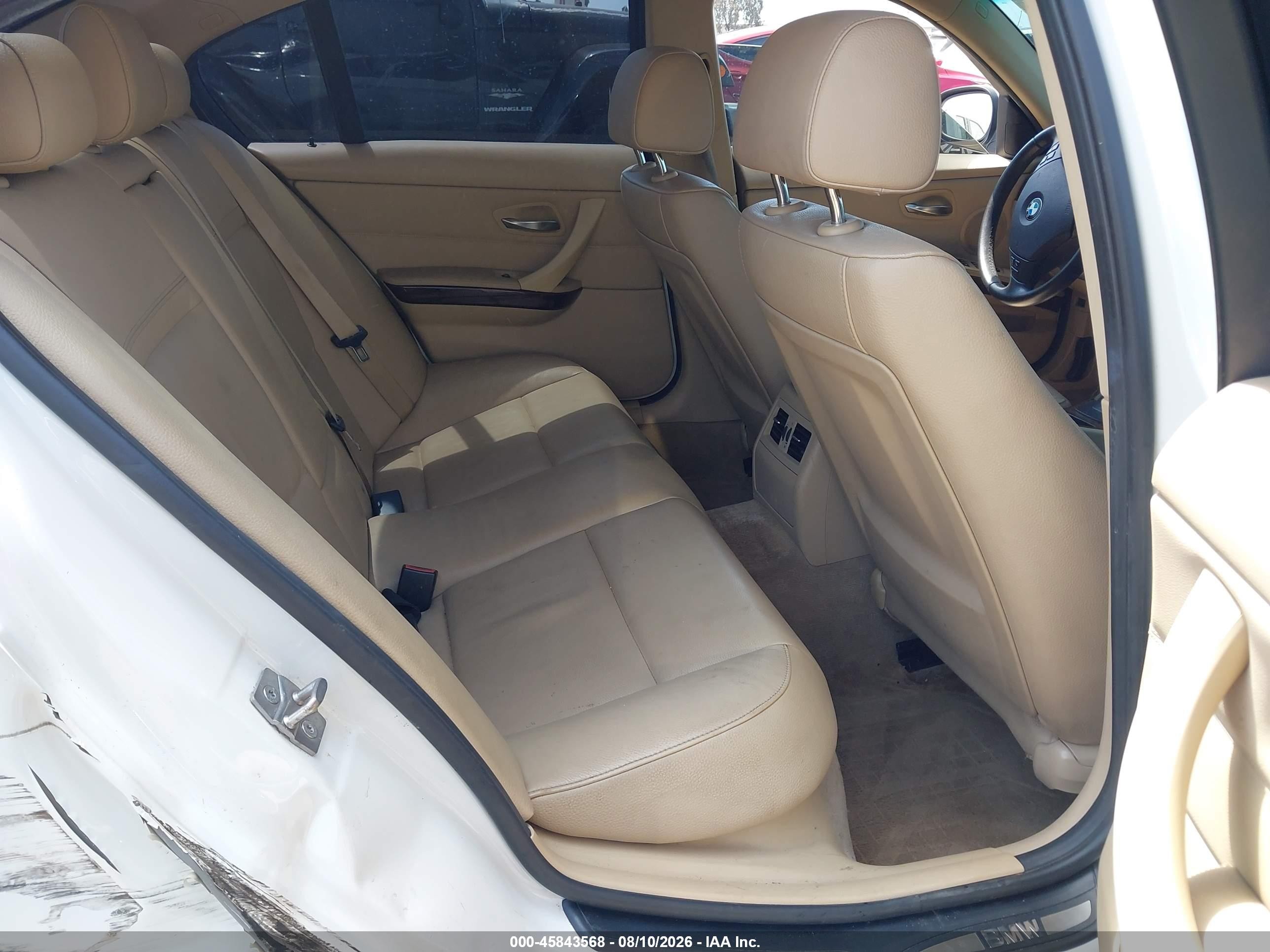 2011 Bmw 328i   White vin: WBAPH5C5XBA446260