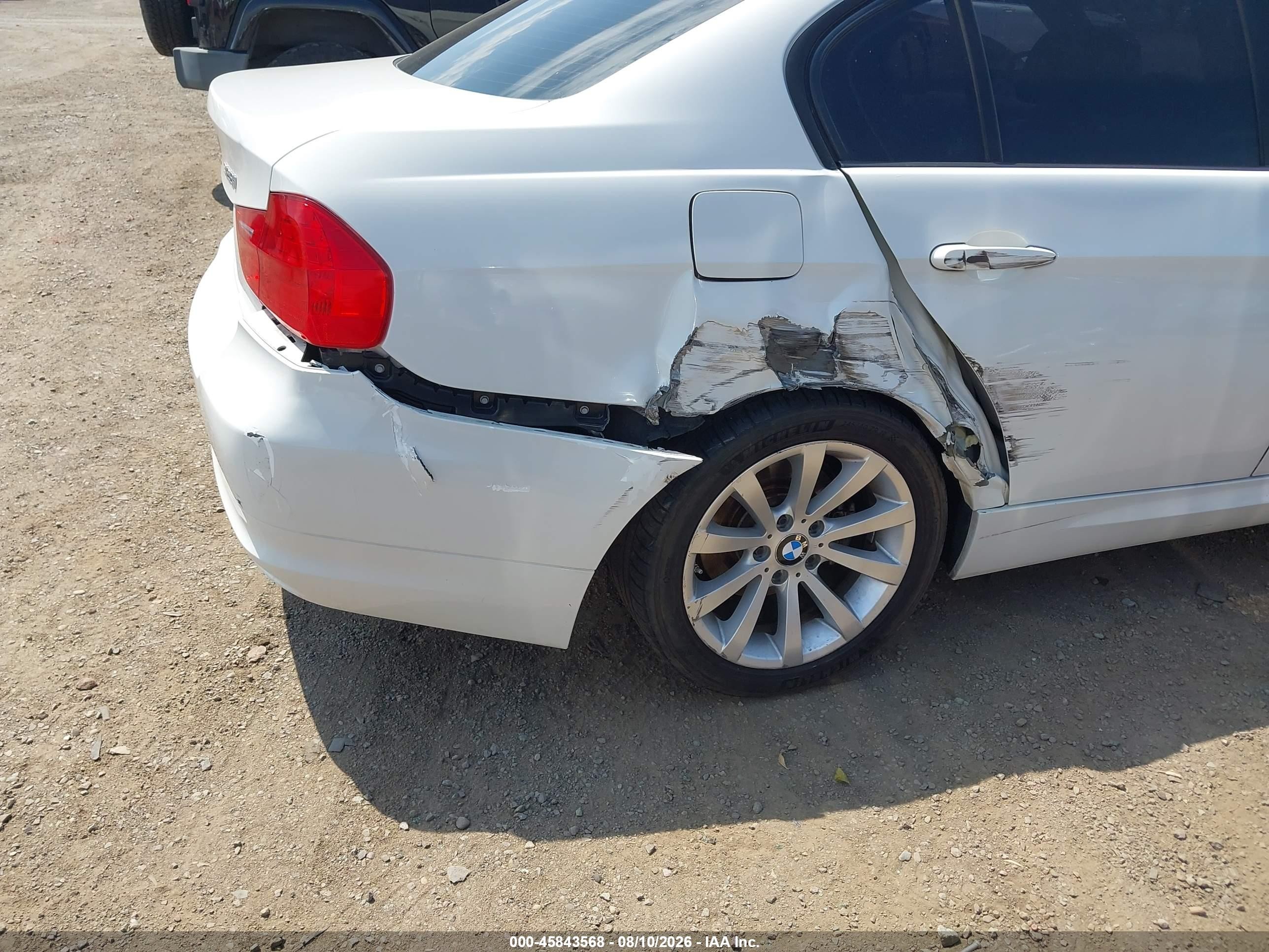 2011 Bmw 328i   White vin: WBAPH5C5XBA446260