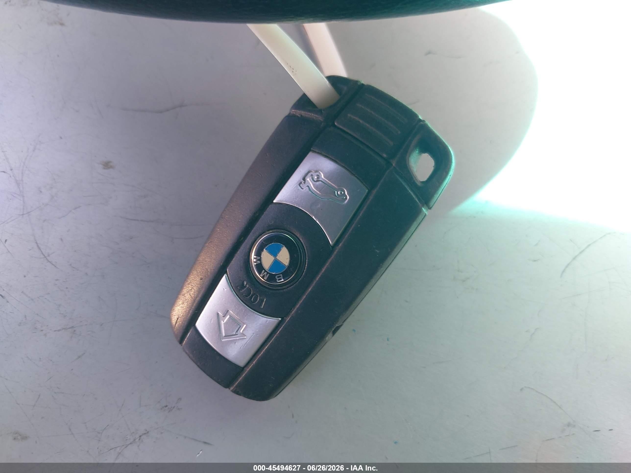 2011 Bmw 328i   Burgundy vin: WBAPH5C5XBA447621