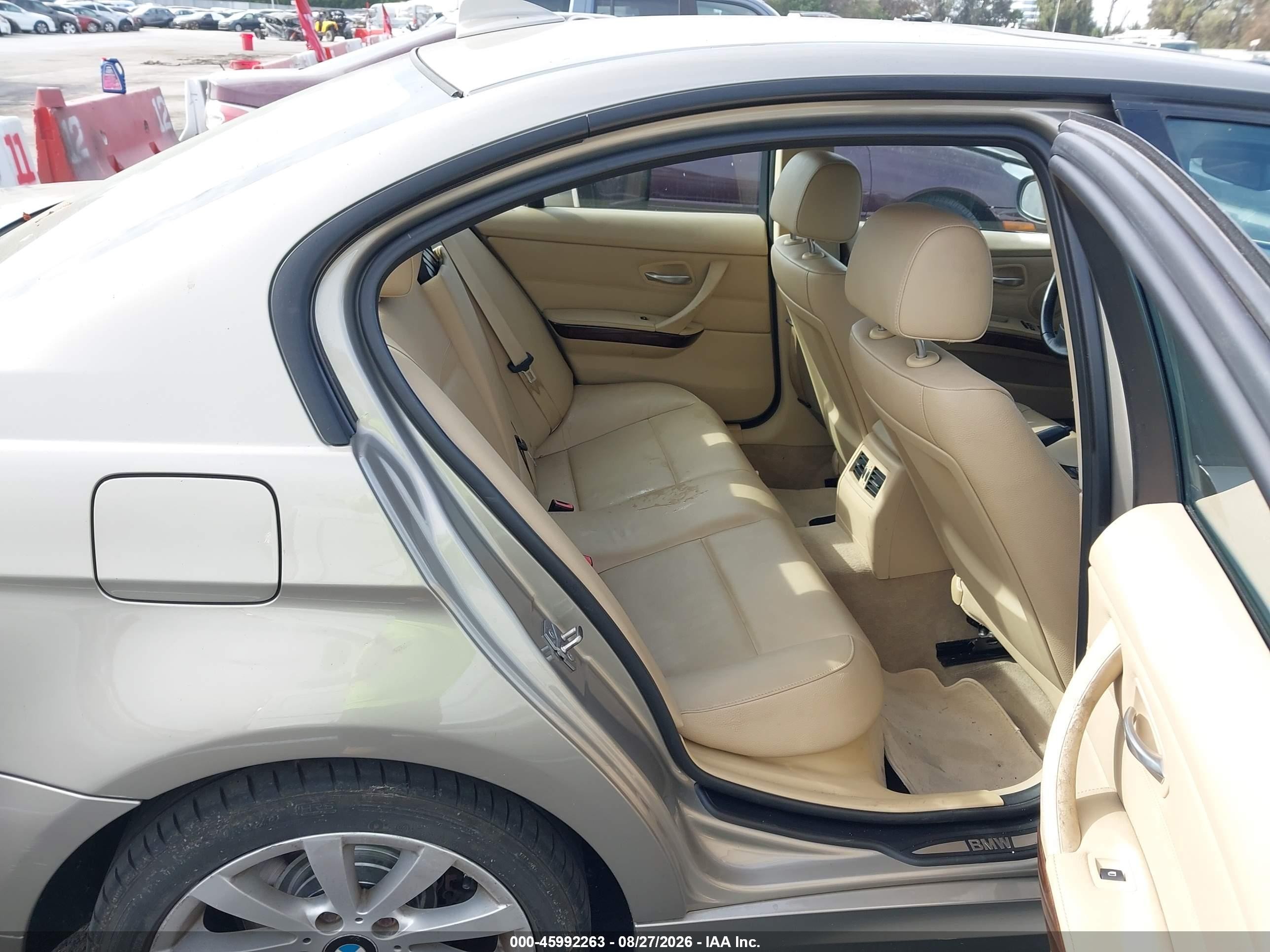 2011 Bmw 328i   Beige vin: WBAPH5G50BNM79545