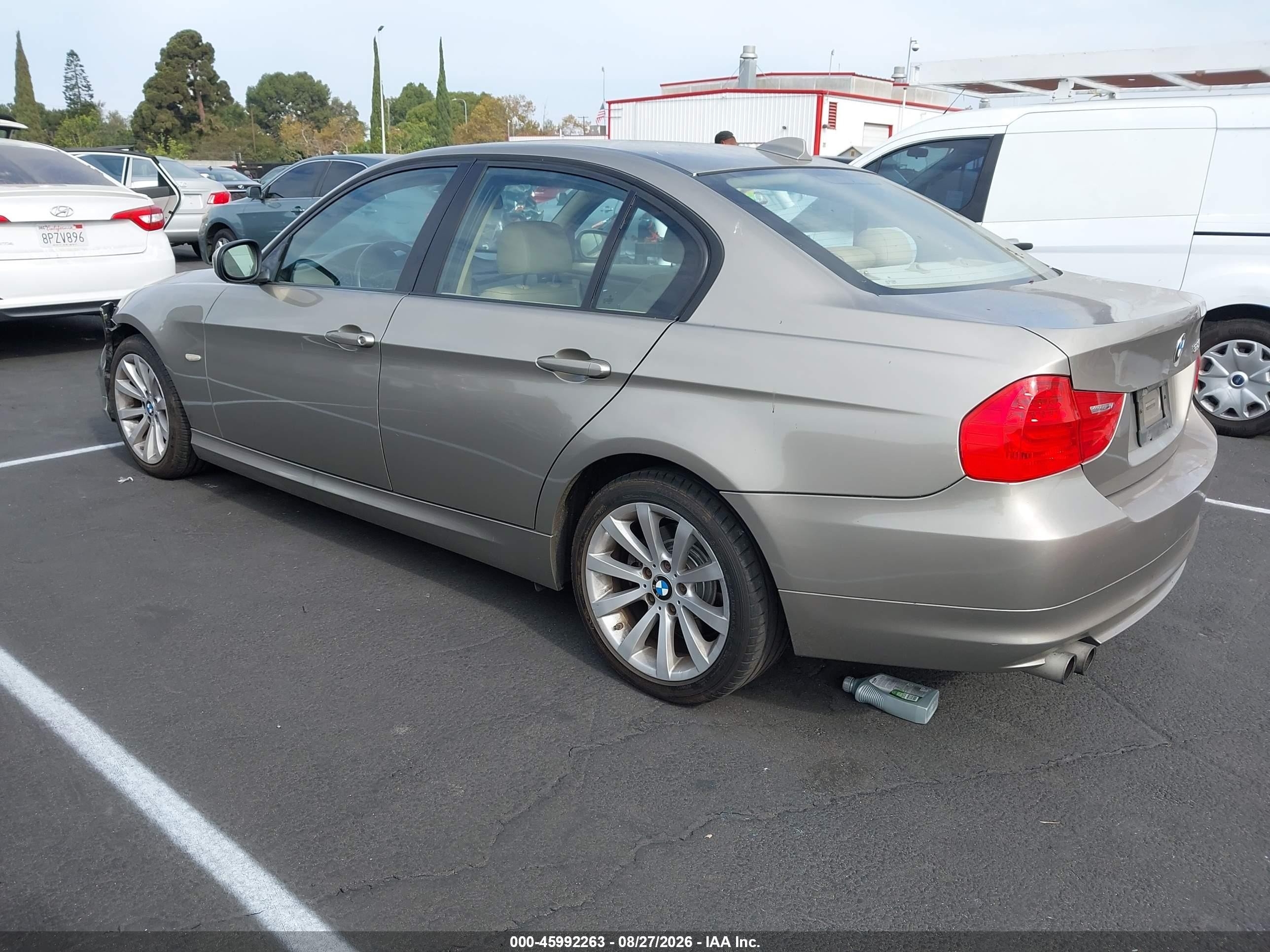 2011 Bmw 328i   Beige vin: WBAPH5G50BNM79545