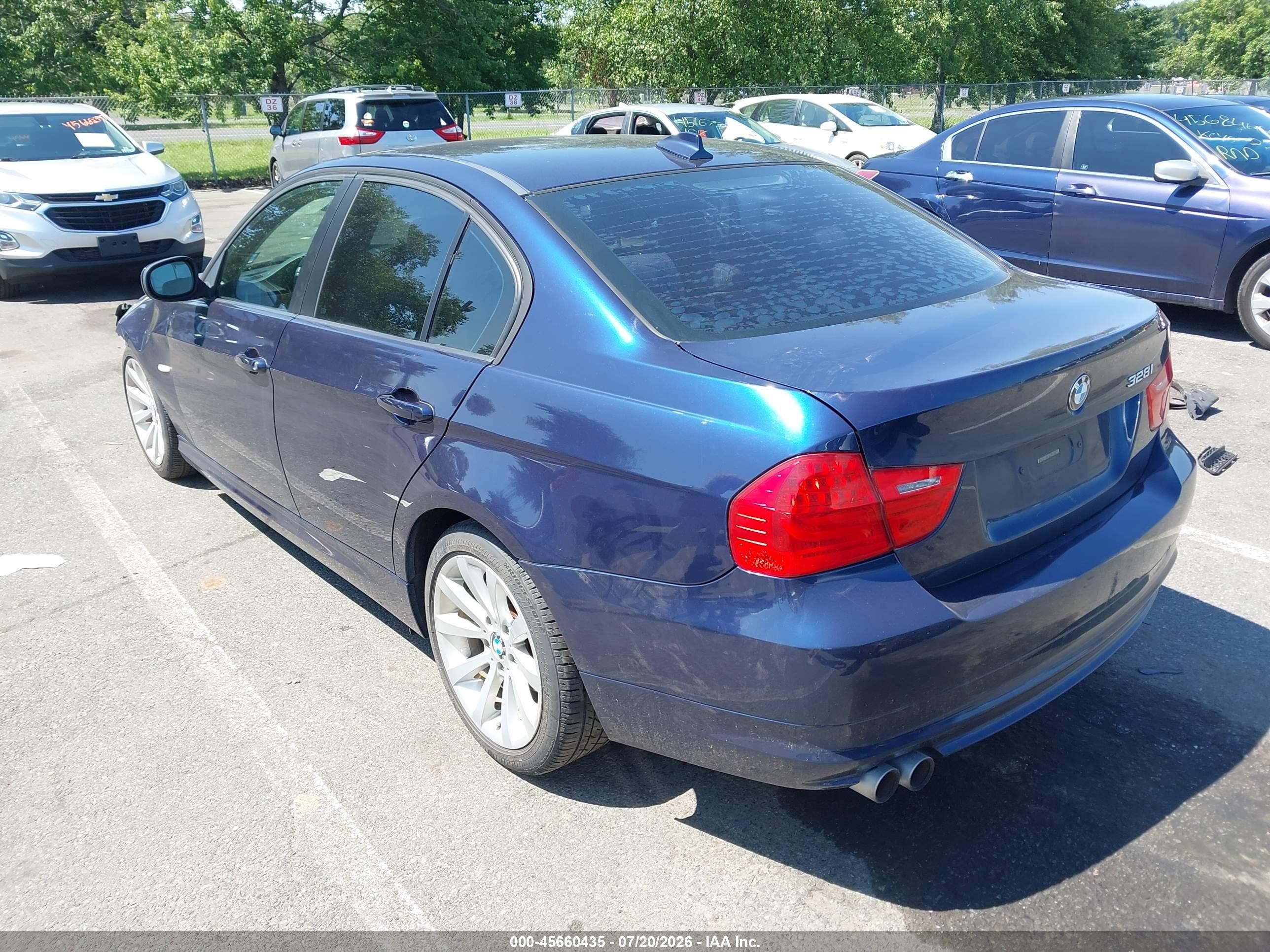 2011 Bmw 328i   Синий vin: WBAPH5G50BNM84065