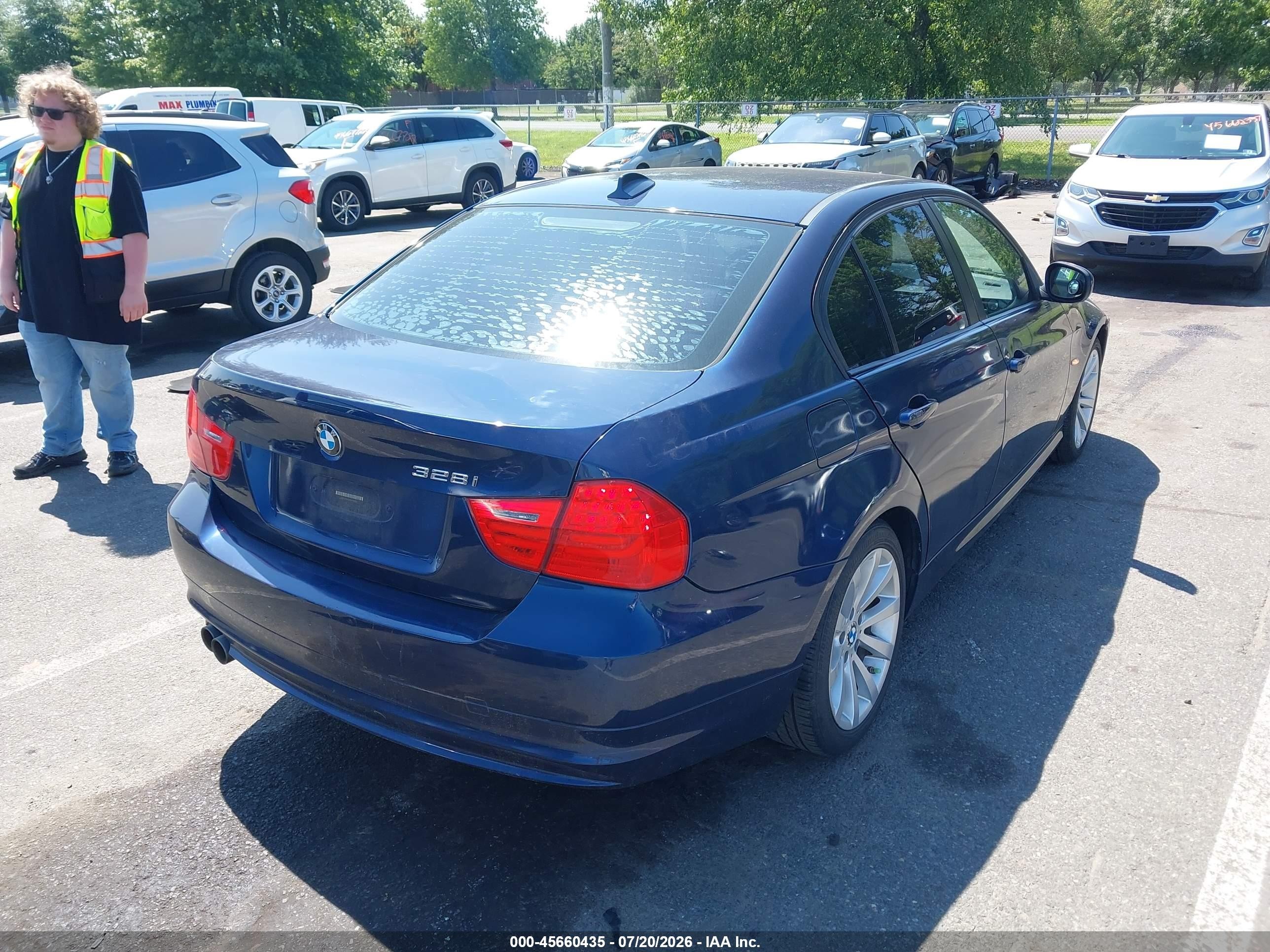 2011 Bmw 328i   Синий vin: WBAPH5G50BNM84065