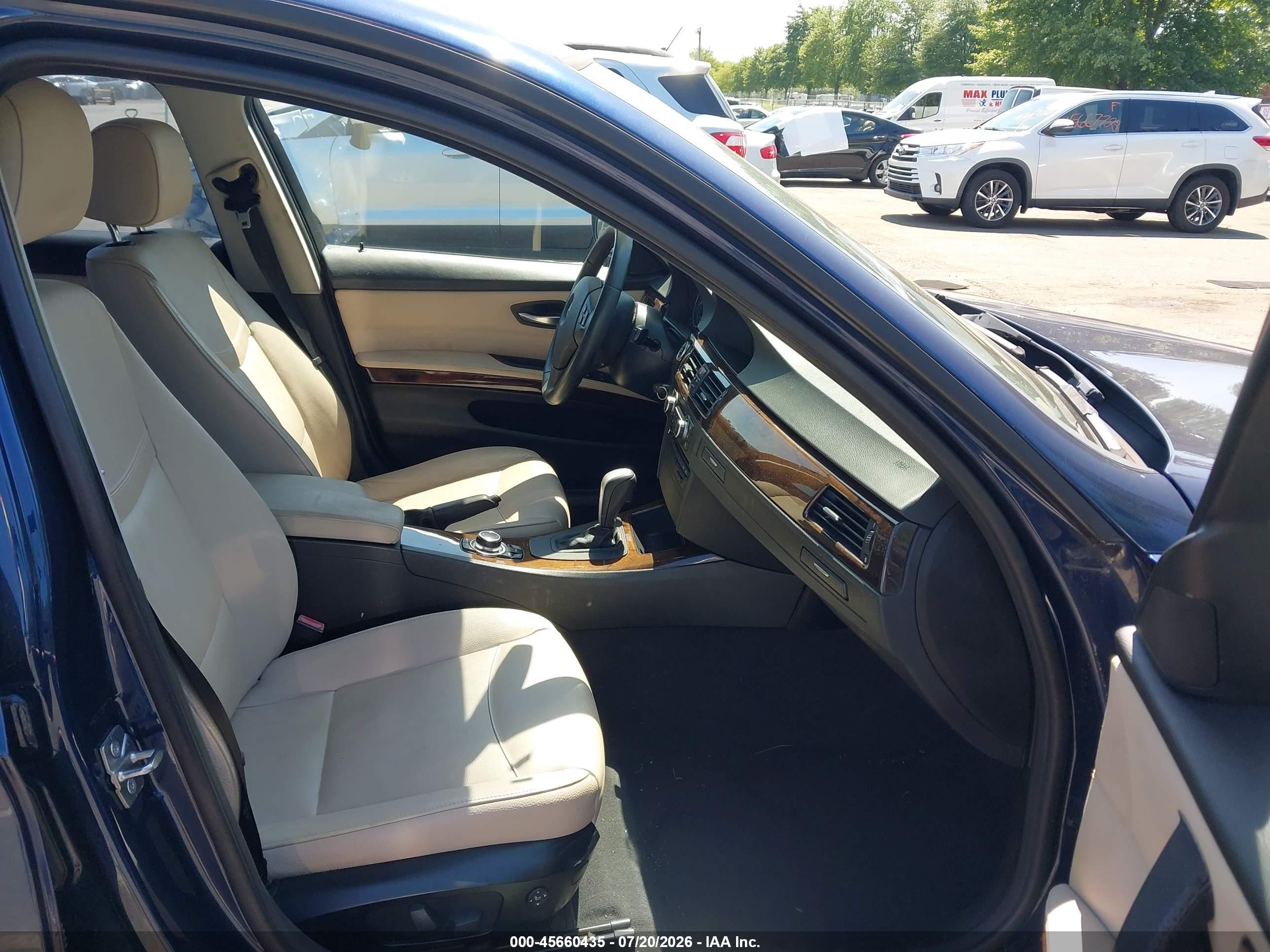 2011 Bmw 328i   Синий vin: WBAPH5G50BNM84065
