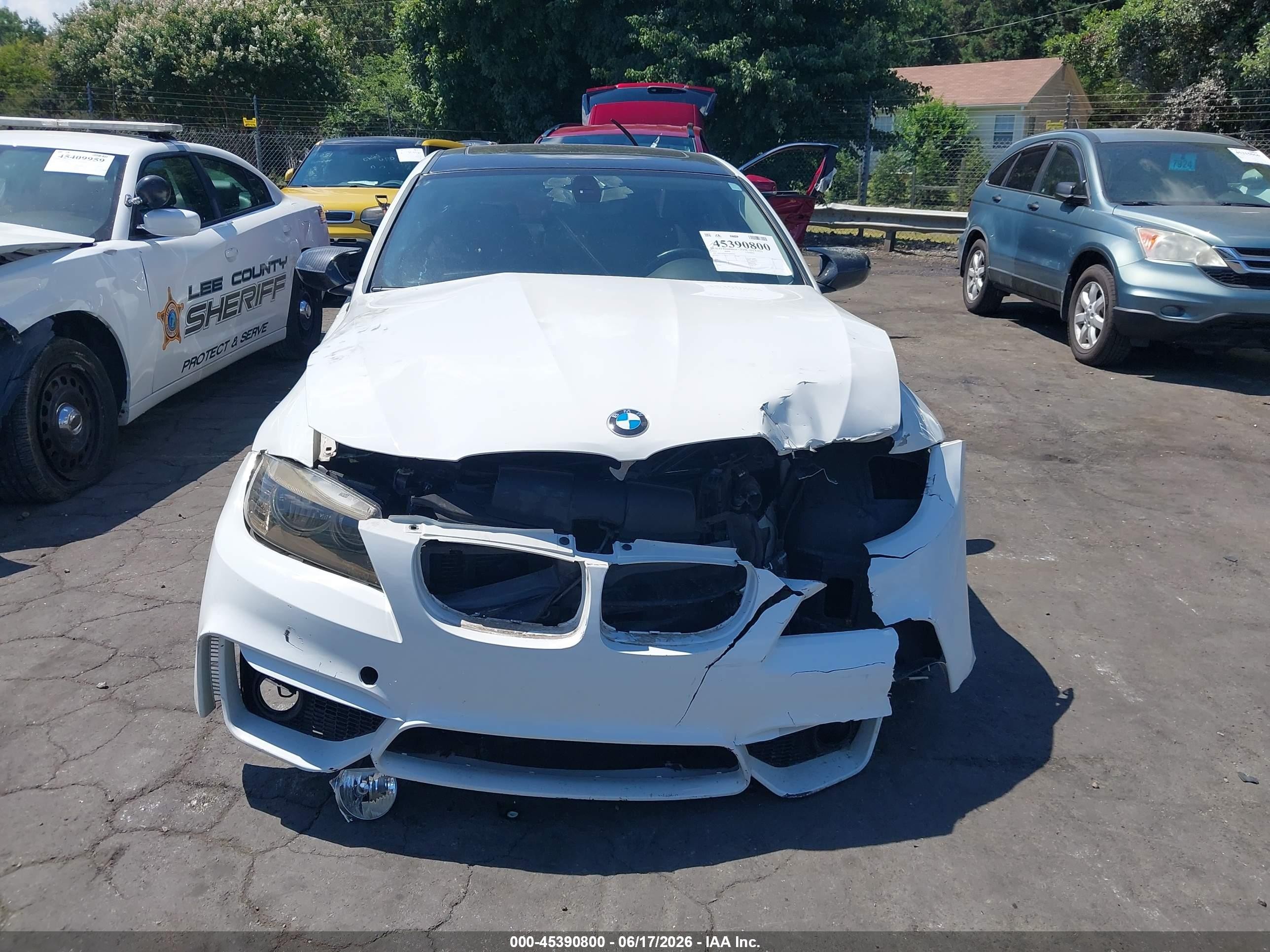 2011 Bmw 328i   White vin: WBAPH5G51BNM74371