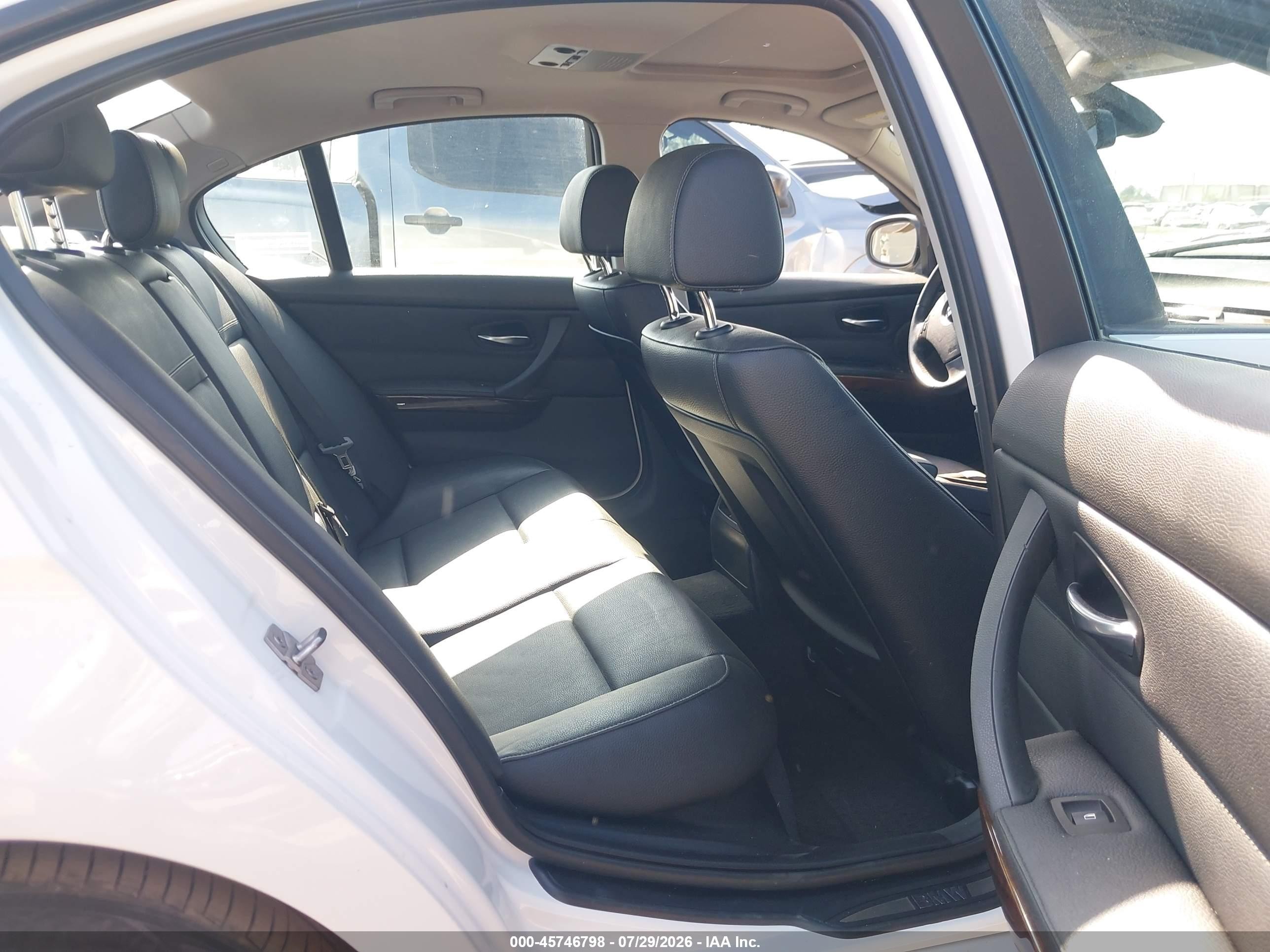 2011 Bmw 328i   White vin: WBAPH5G51BNN59145