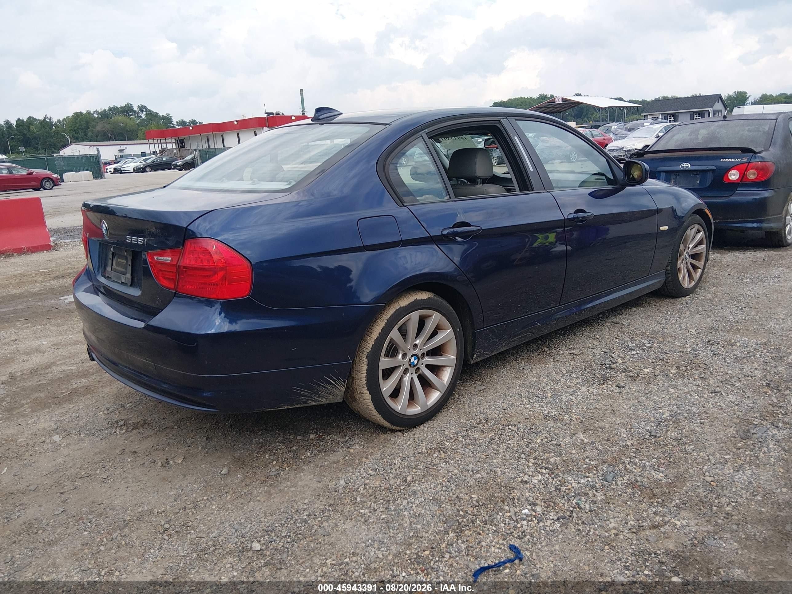 2011 Bmw 328i   Blue vin: WBAPH5G52BNM82849