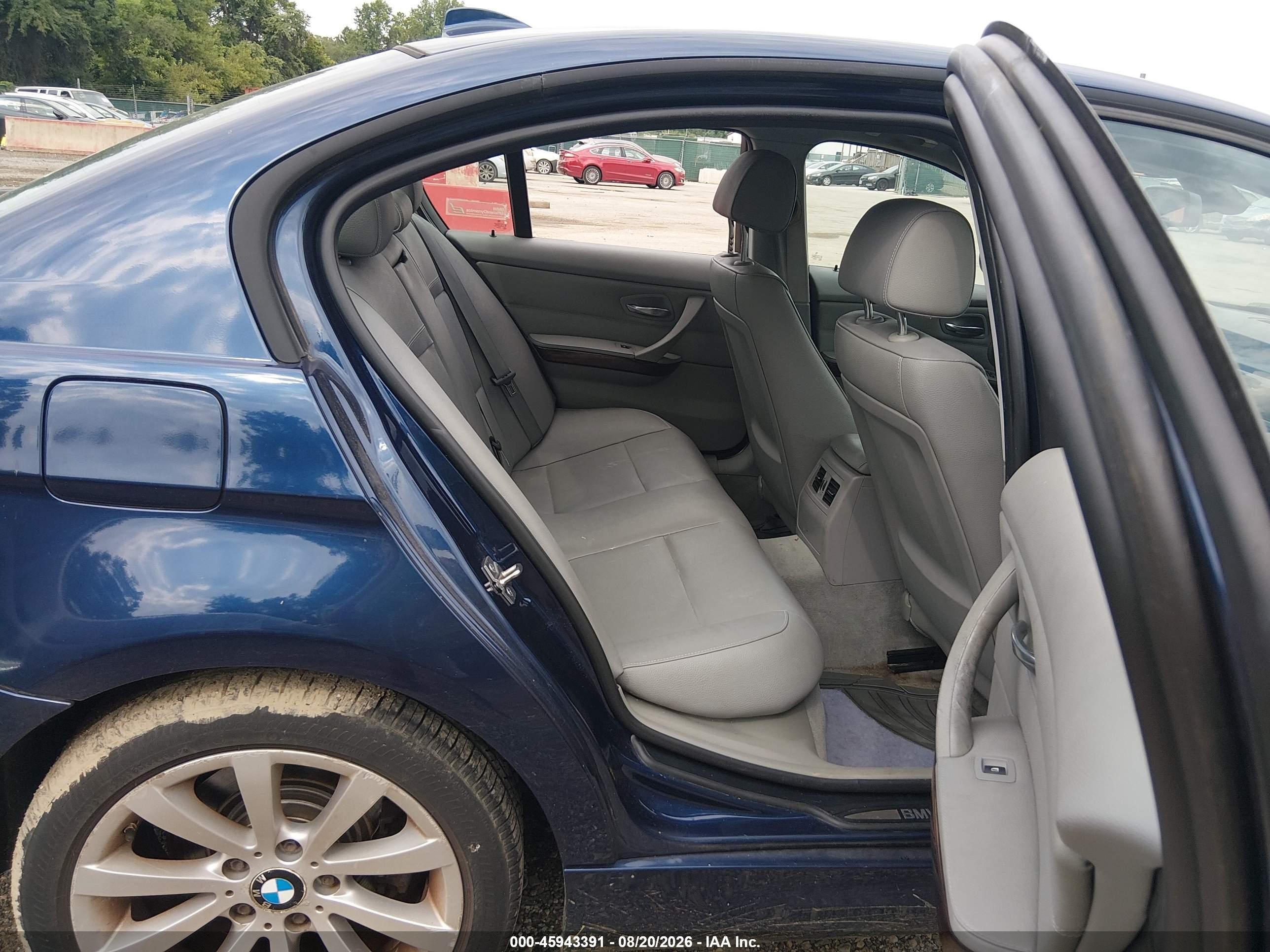2011 Bmw 328i   Blue vin: WBAPH5G52BNM82849