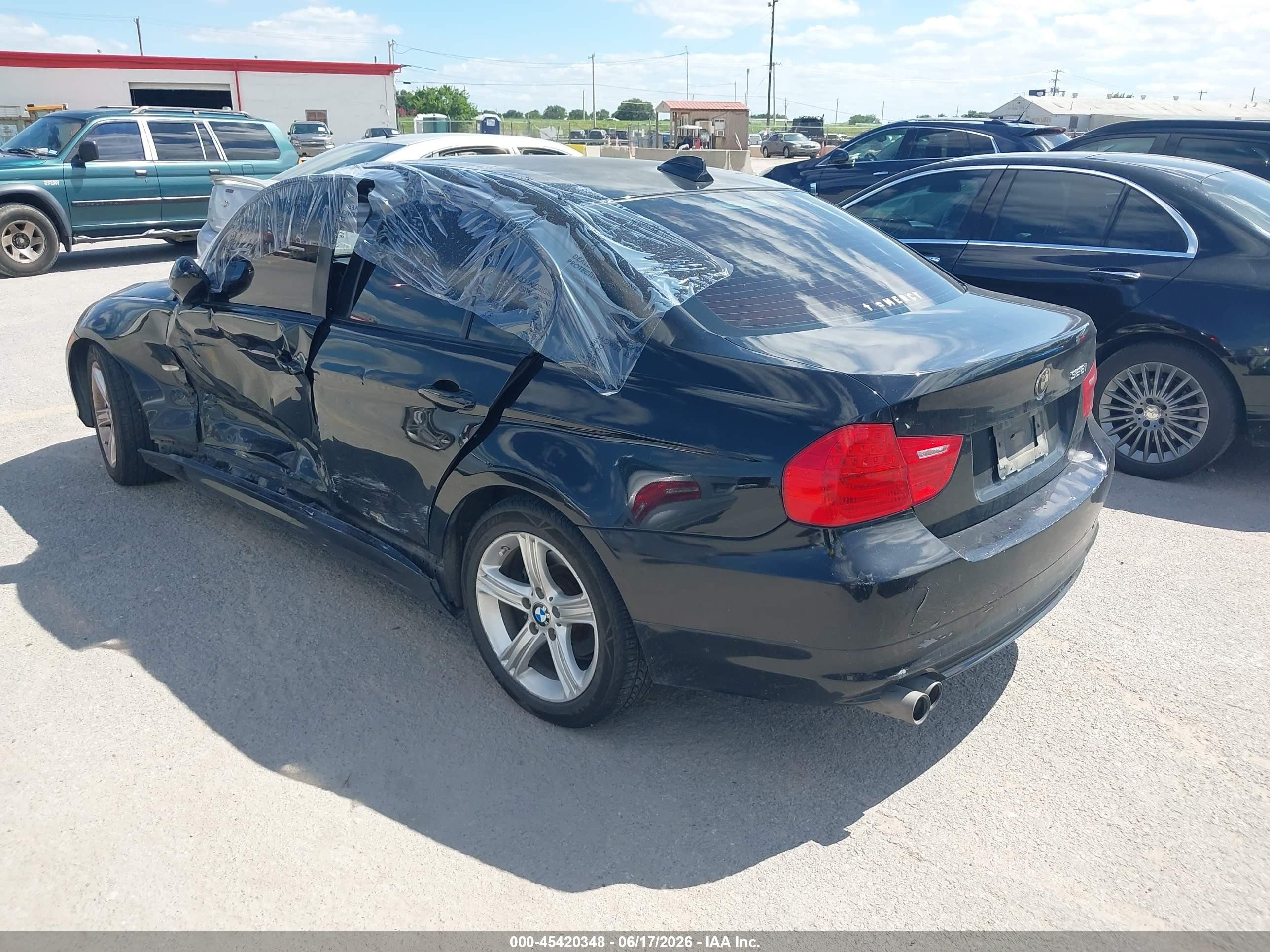 2011 Bmw 328i   Black vin: WBAPH5G53BNM72606