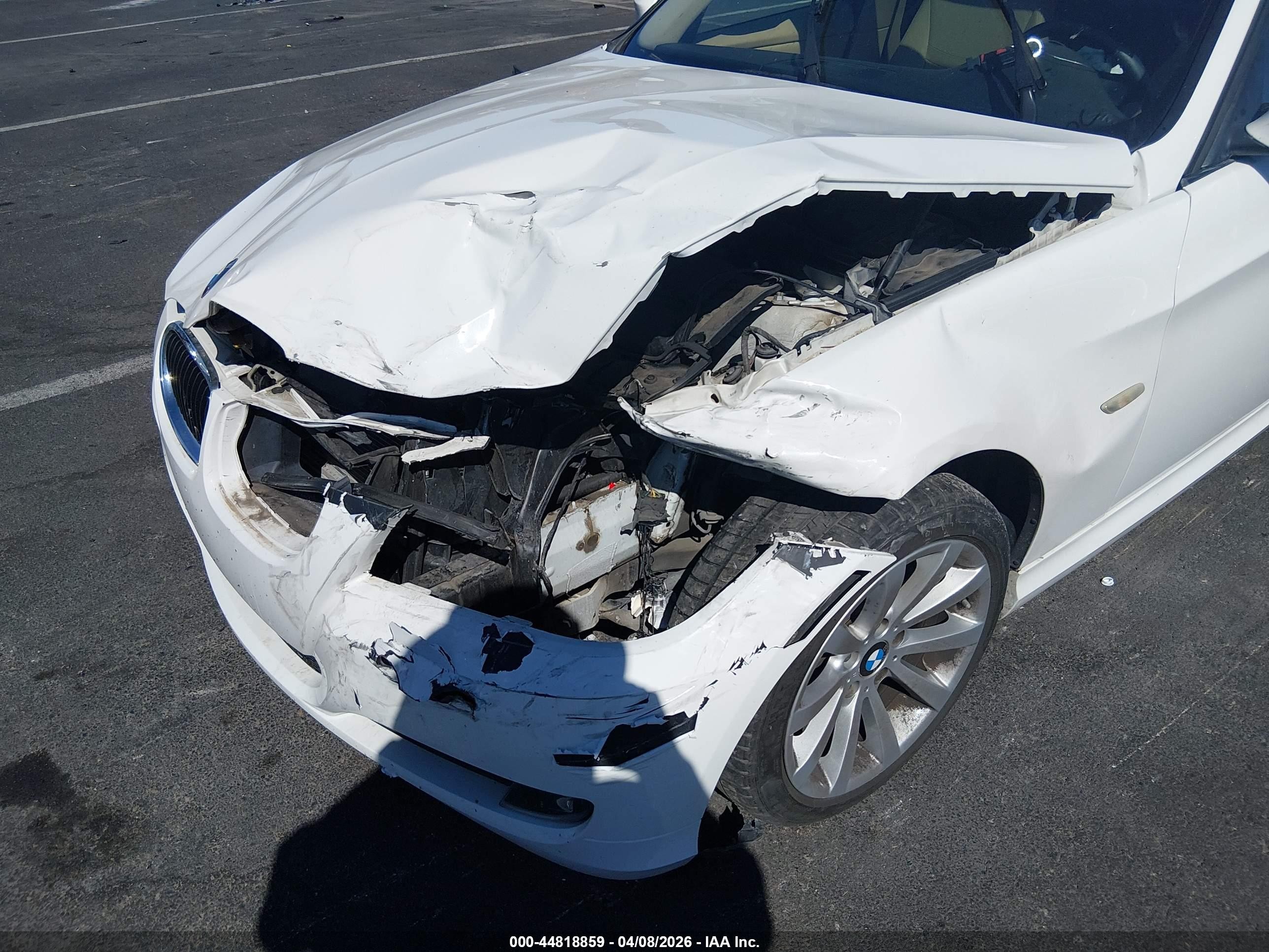 2011 Bmw 328i   White vin: WBAPH5G53BNM77417