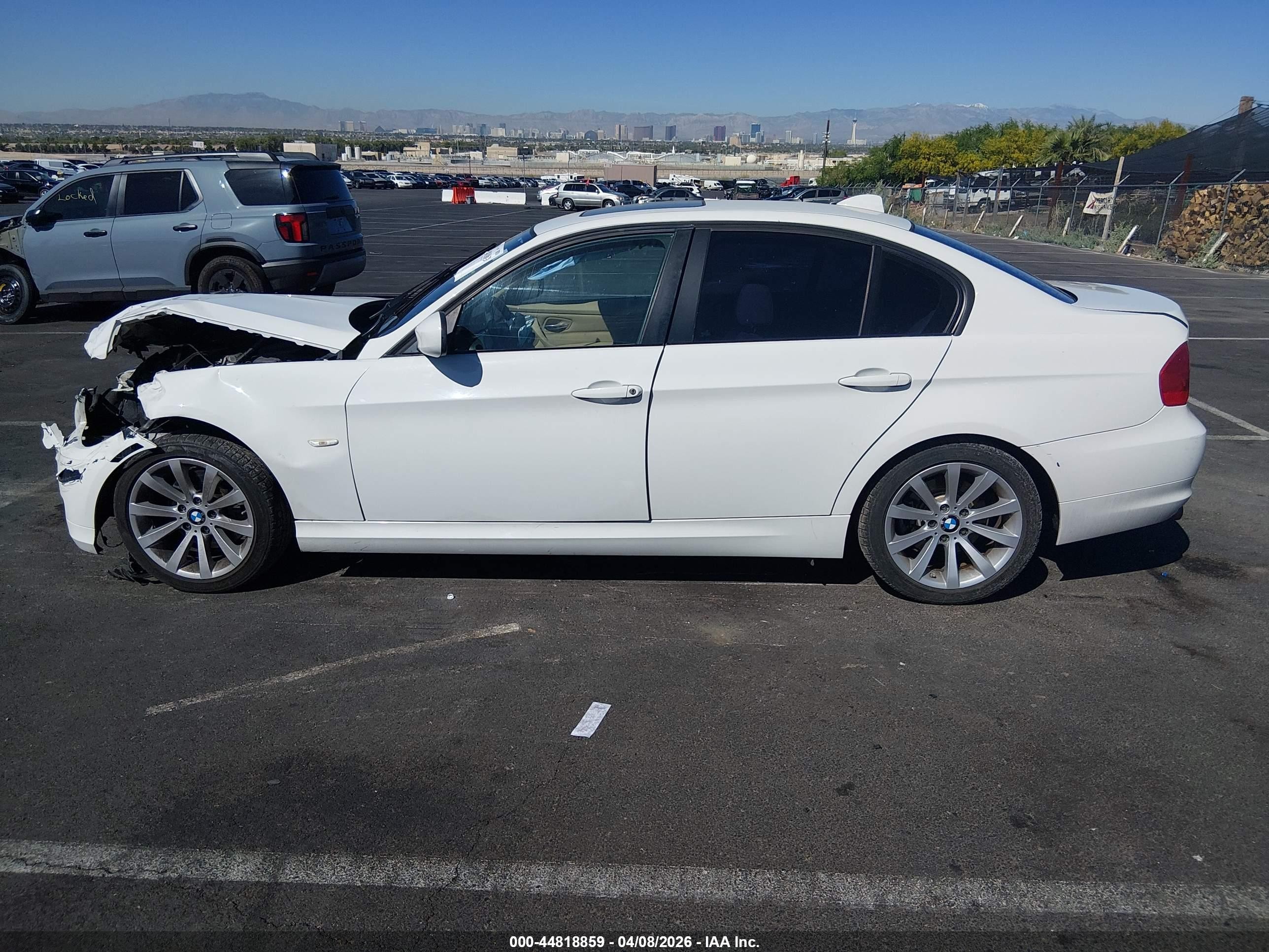 2011 Bmw 328i   White vin: WBAPH5G53BNM77417