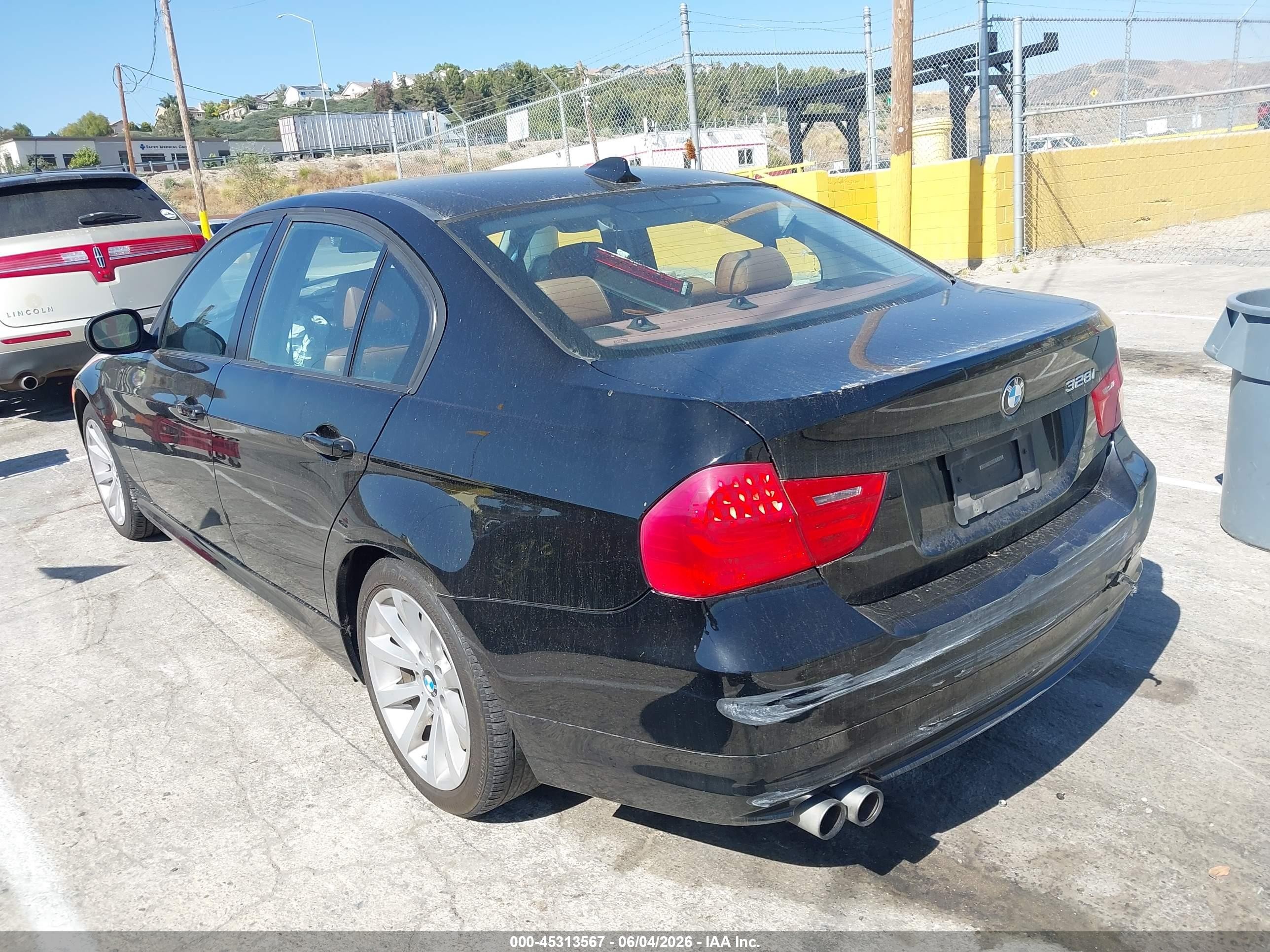 2011 Bmw 328i   Black vin: WBAPH5G53BNM83671