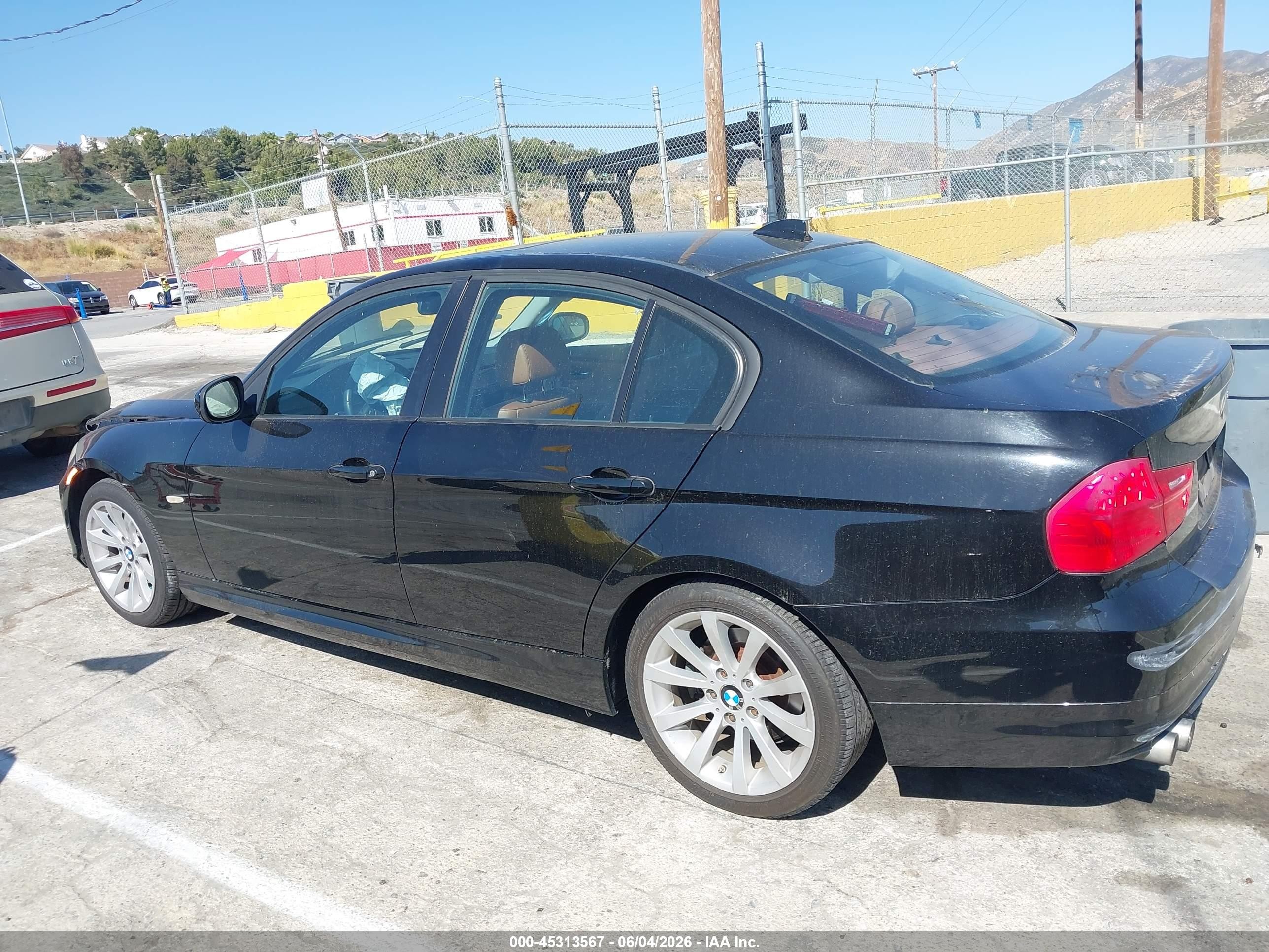 2011 Bmw 328i   Black vin: WBAPH5G53BNM83671