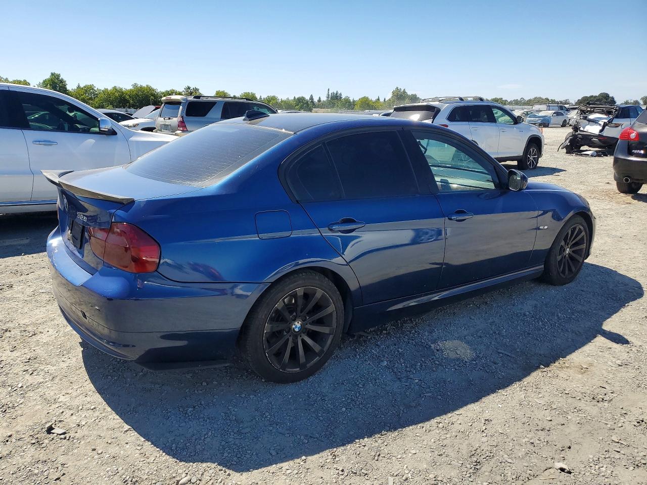 2011 Bmw 328 I Sulev Blue vin: WBAPH5G54BNM79192