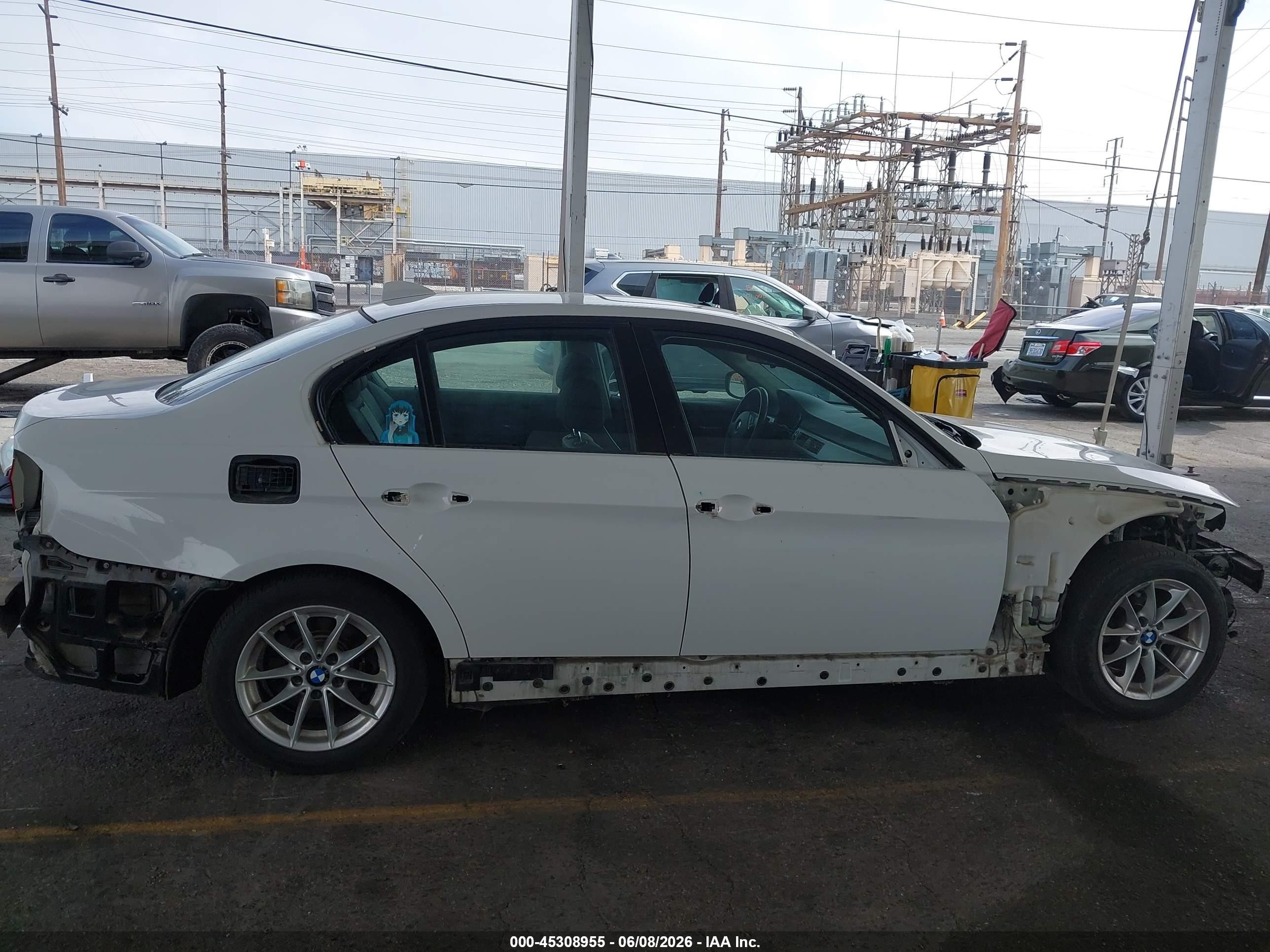 2010 Bmw 328i   Белый vin: WBAPH5G56ANM35306
